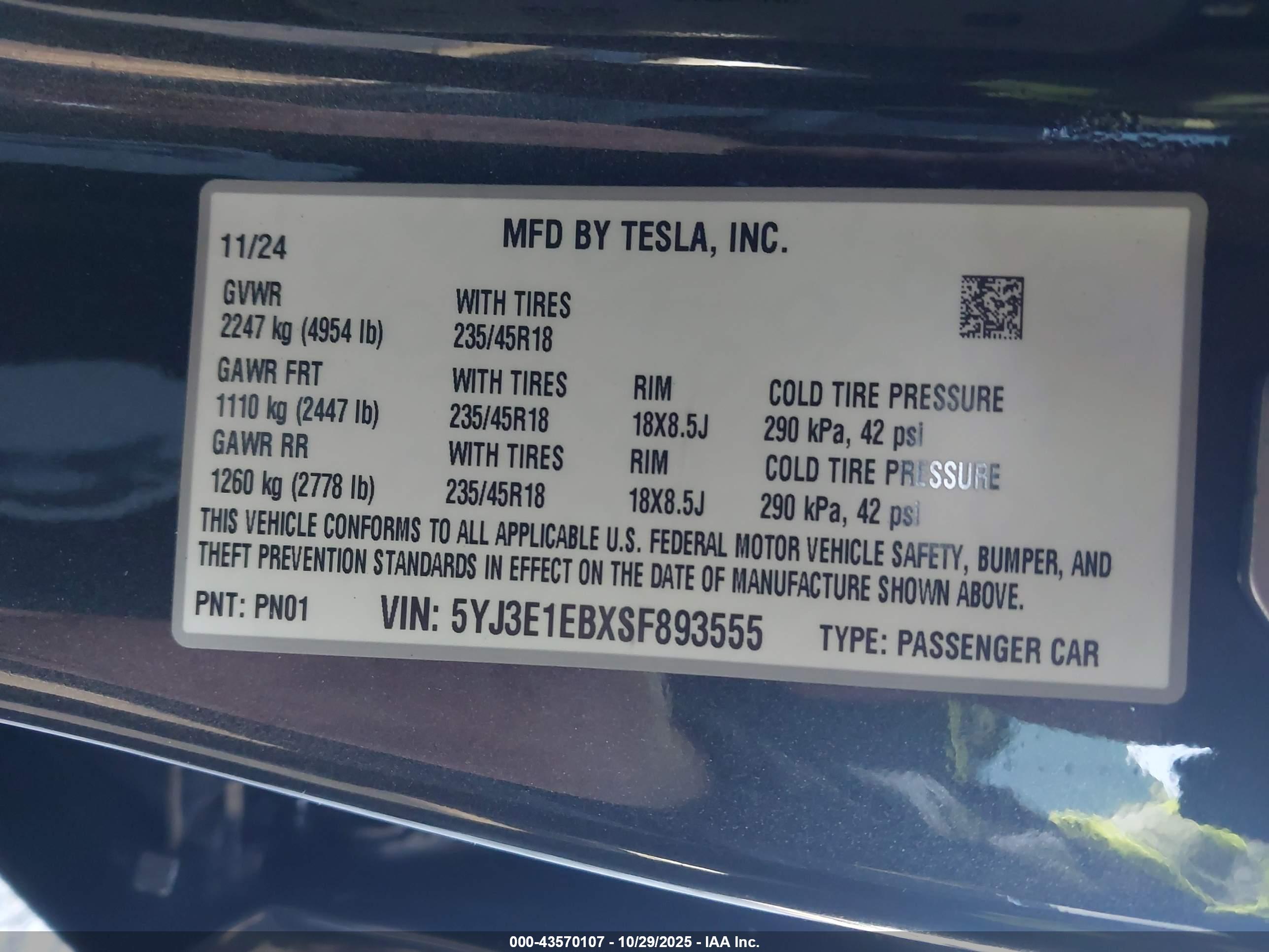 TESLA MODEL image 9