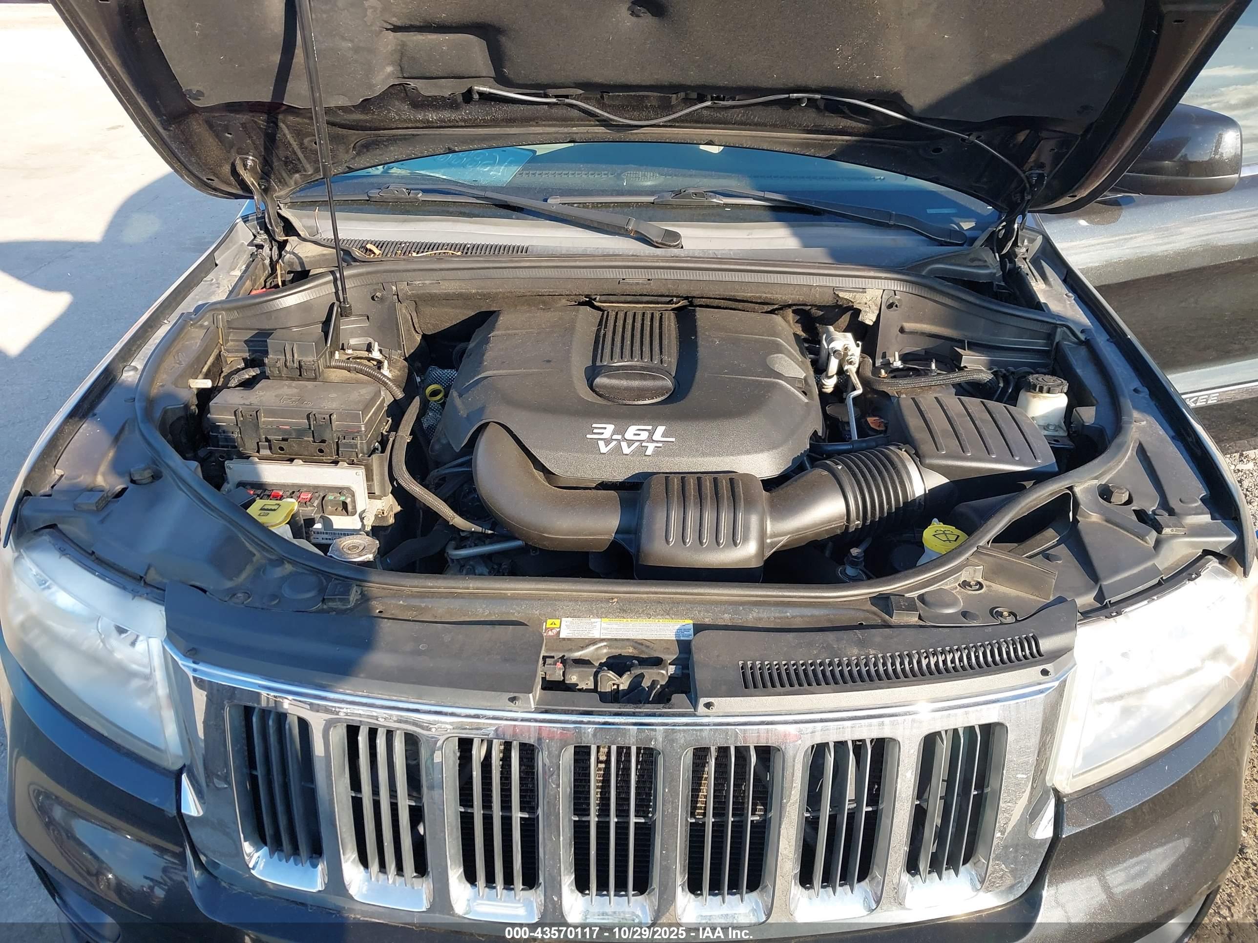 JEEP GRAND image 10