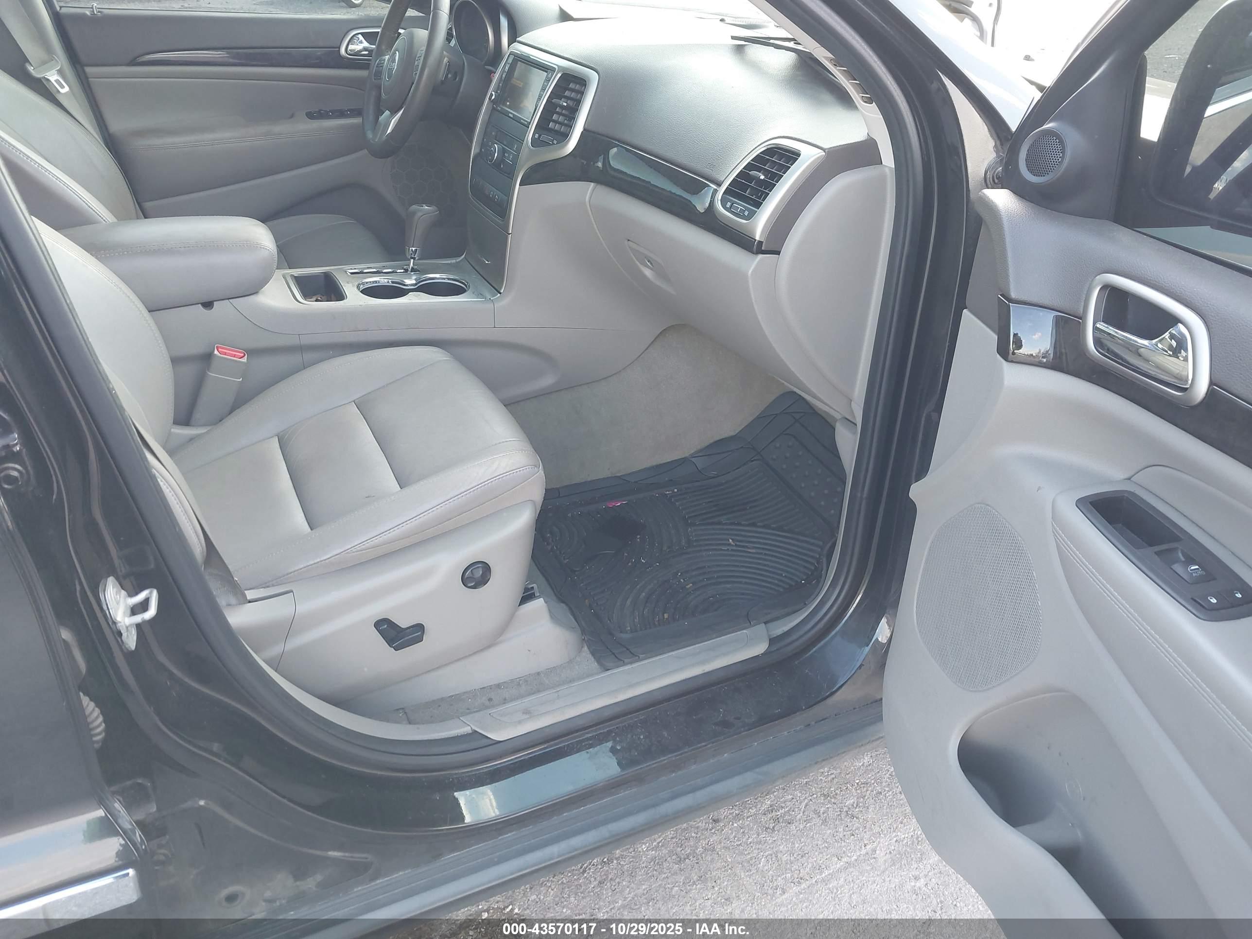 JEEP GRAND image 5