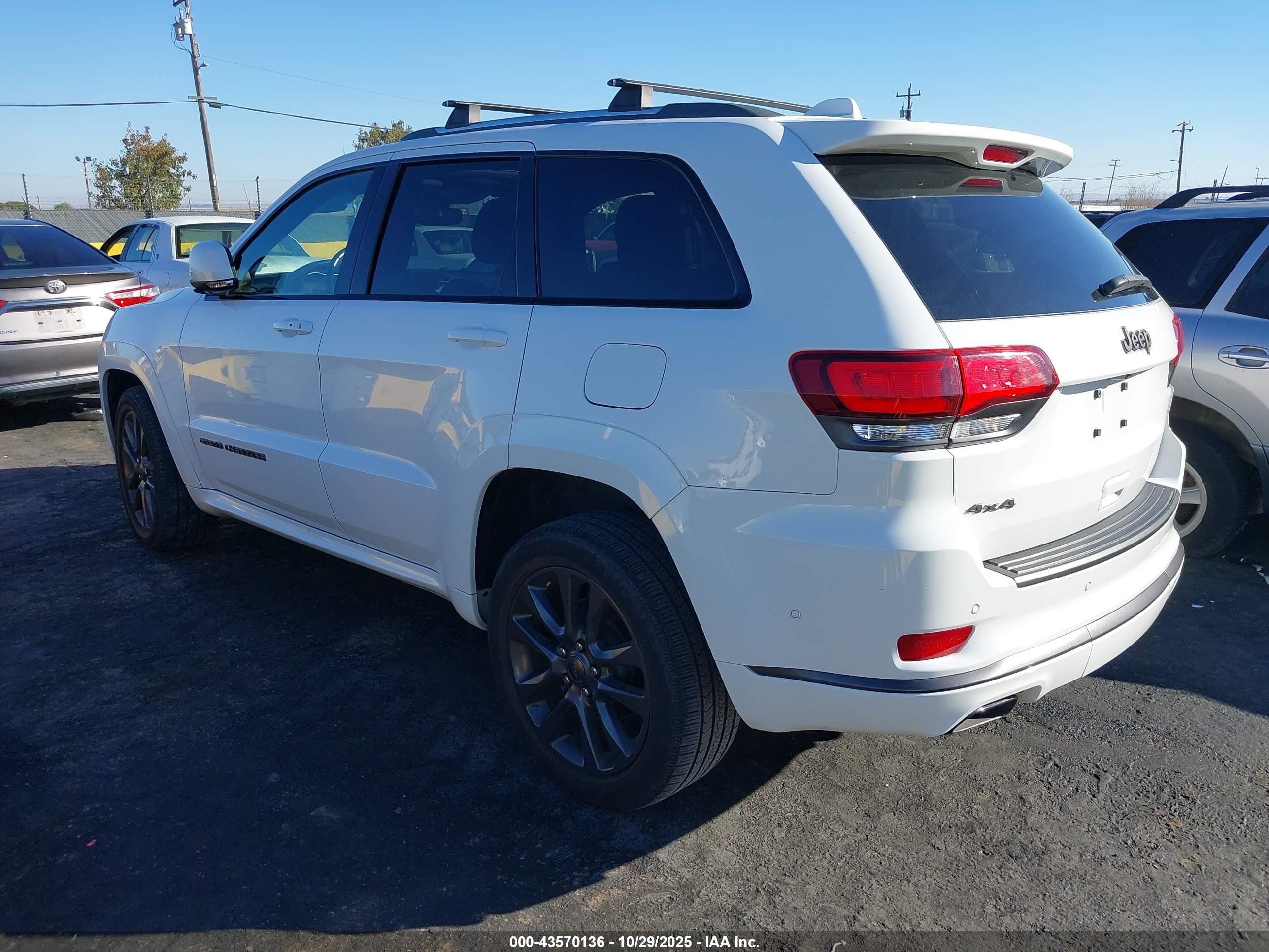 JEEP GRAND image 3