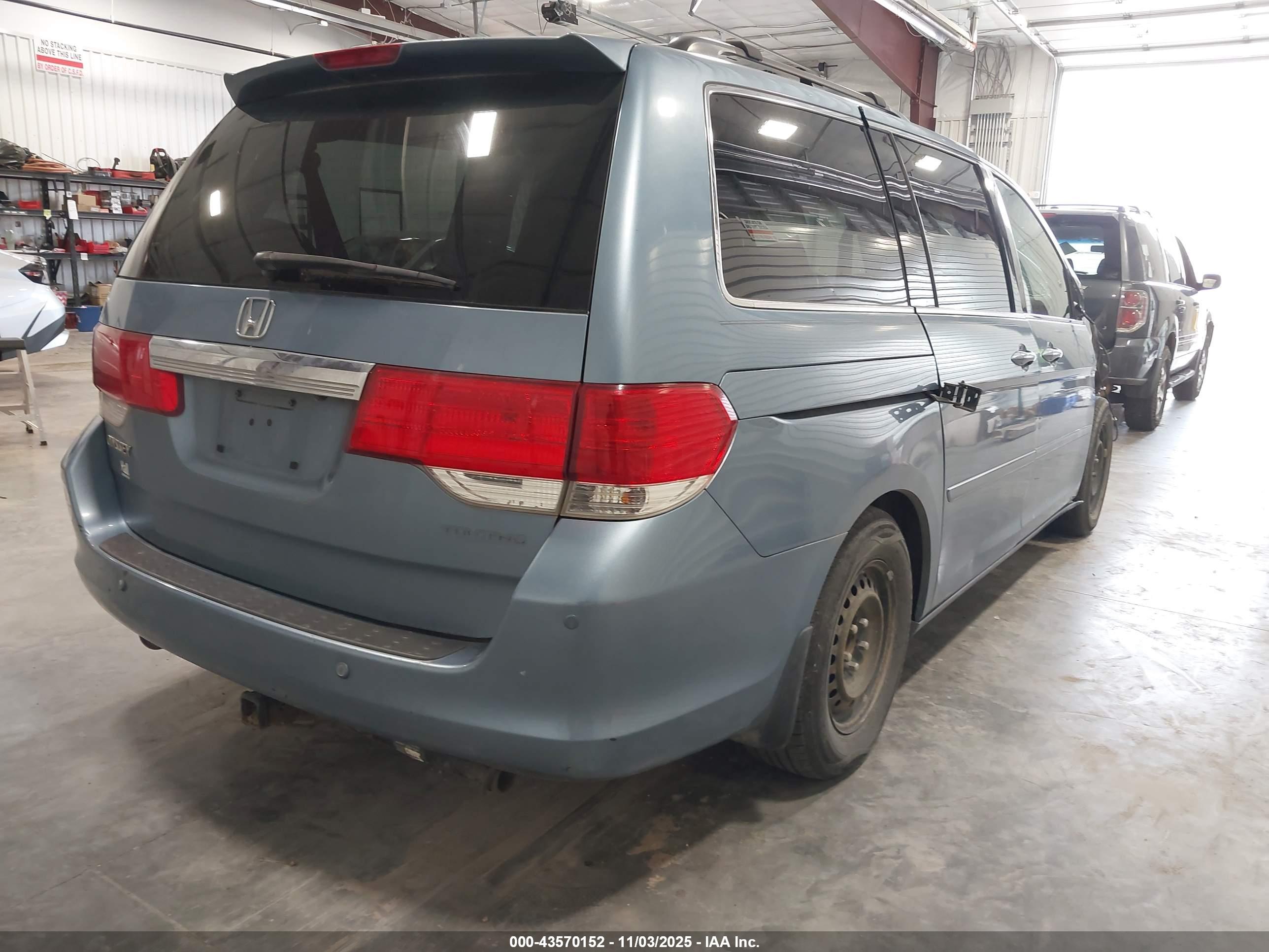HONDA ODYSSEY image 4