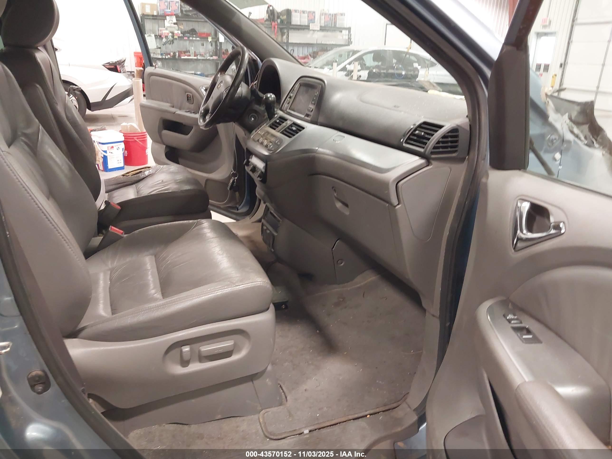 HONDA ODYSSEY image 5