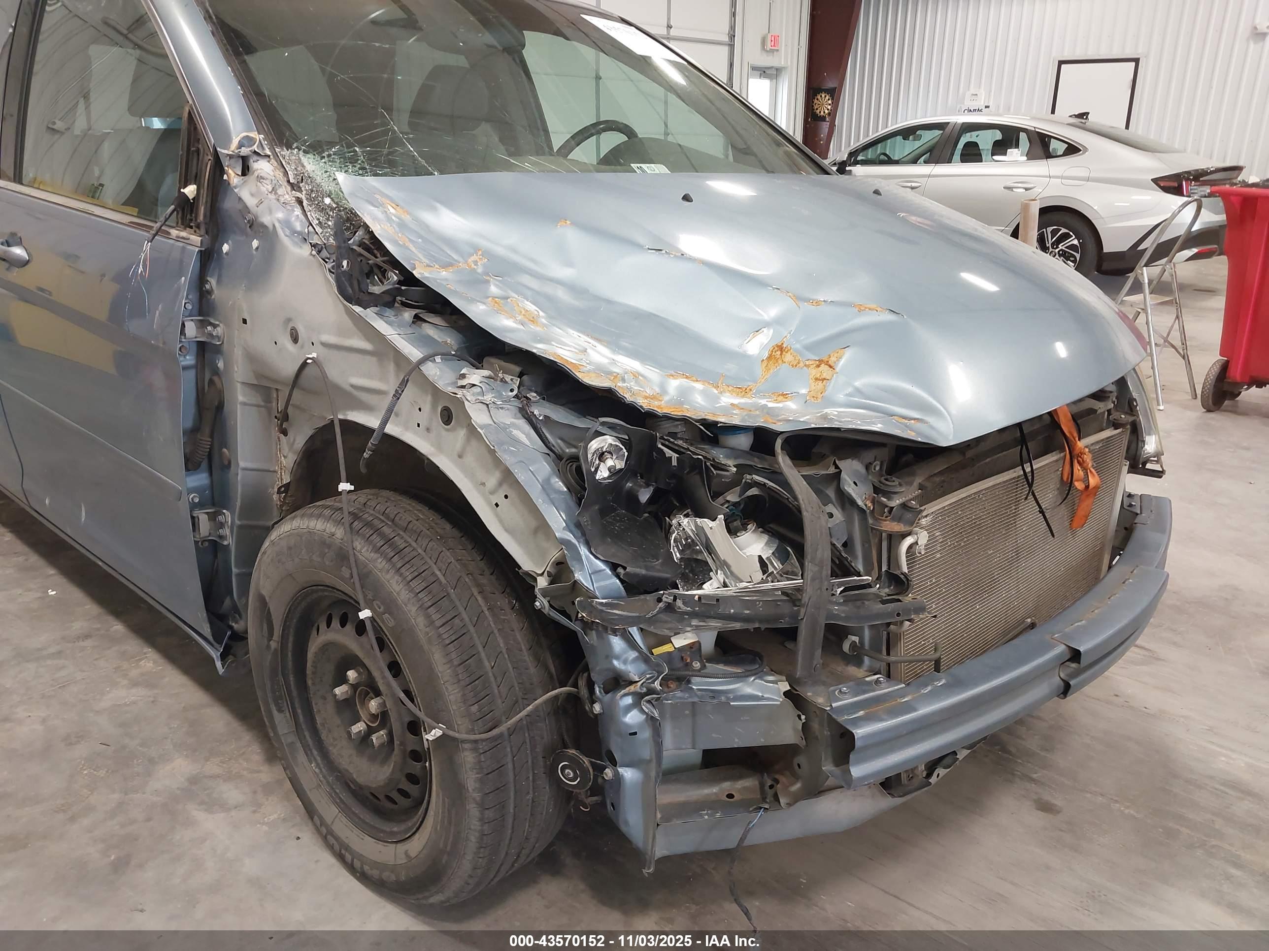 HONDA ODYSSEY image 6