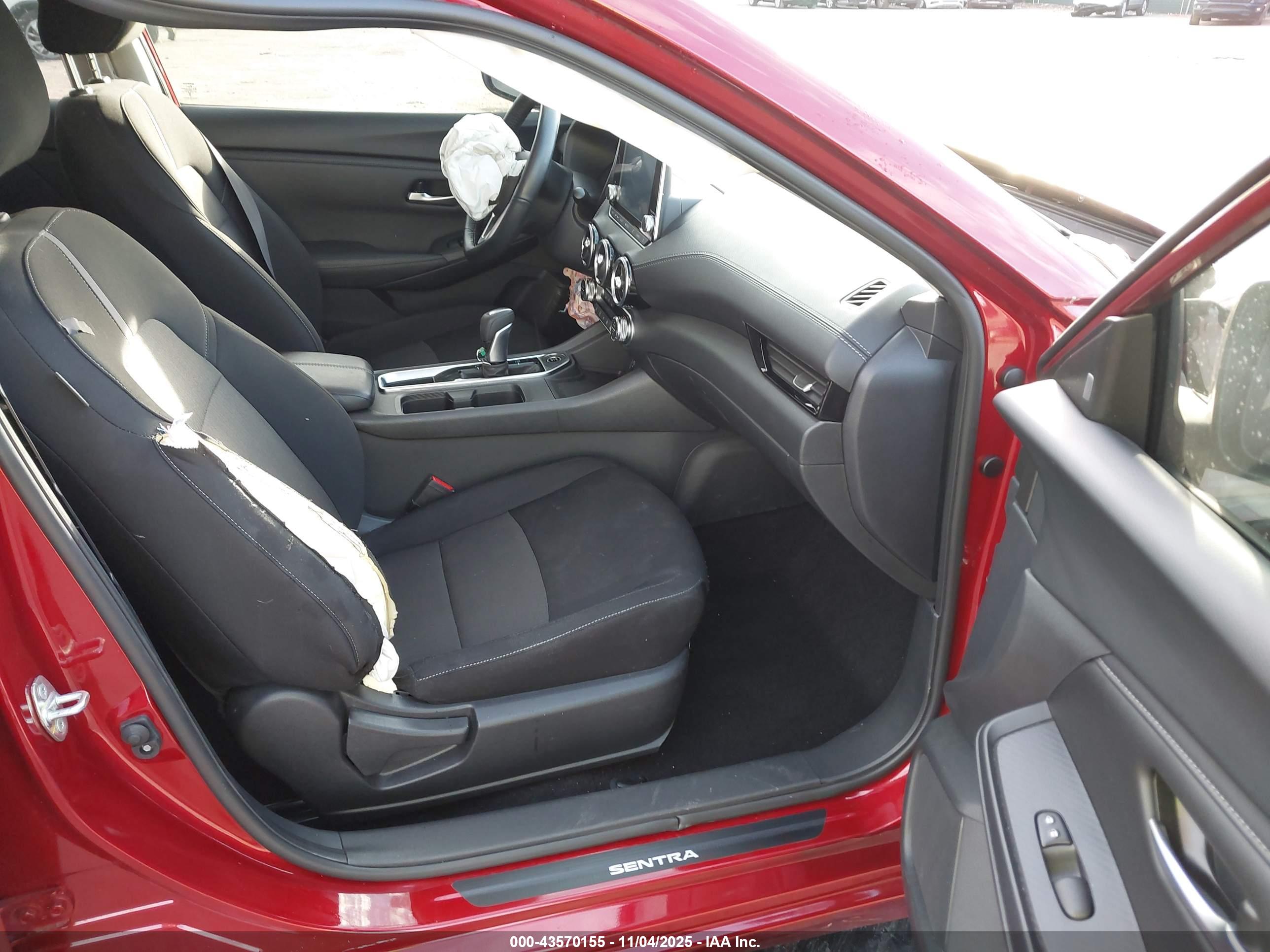 NISSAN SENTRA image 5