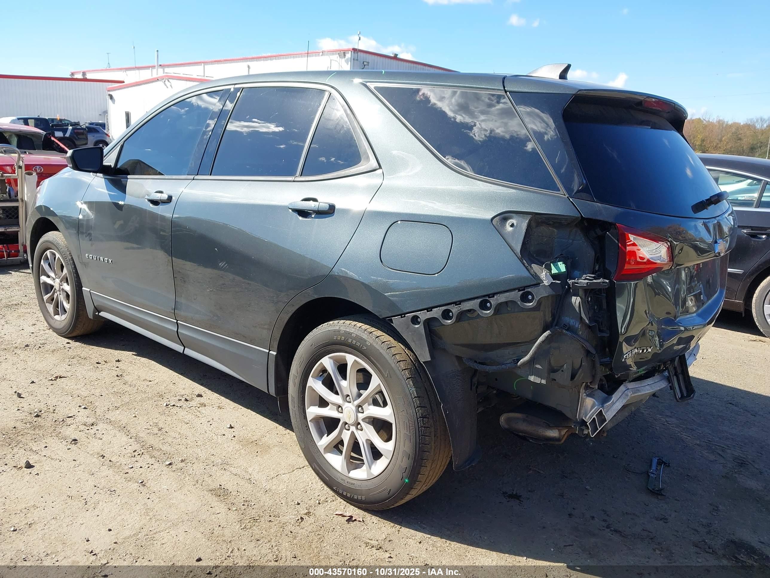 CHEVROLET EQUINOX image 3