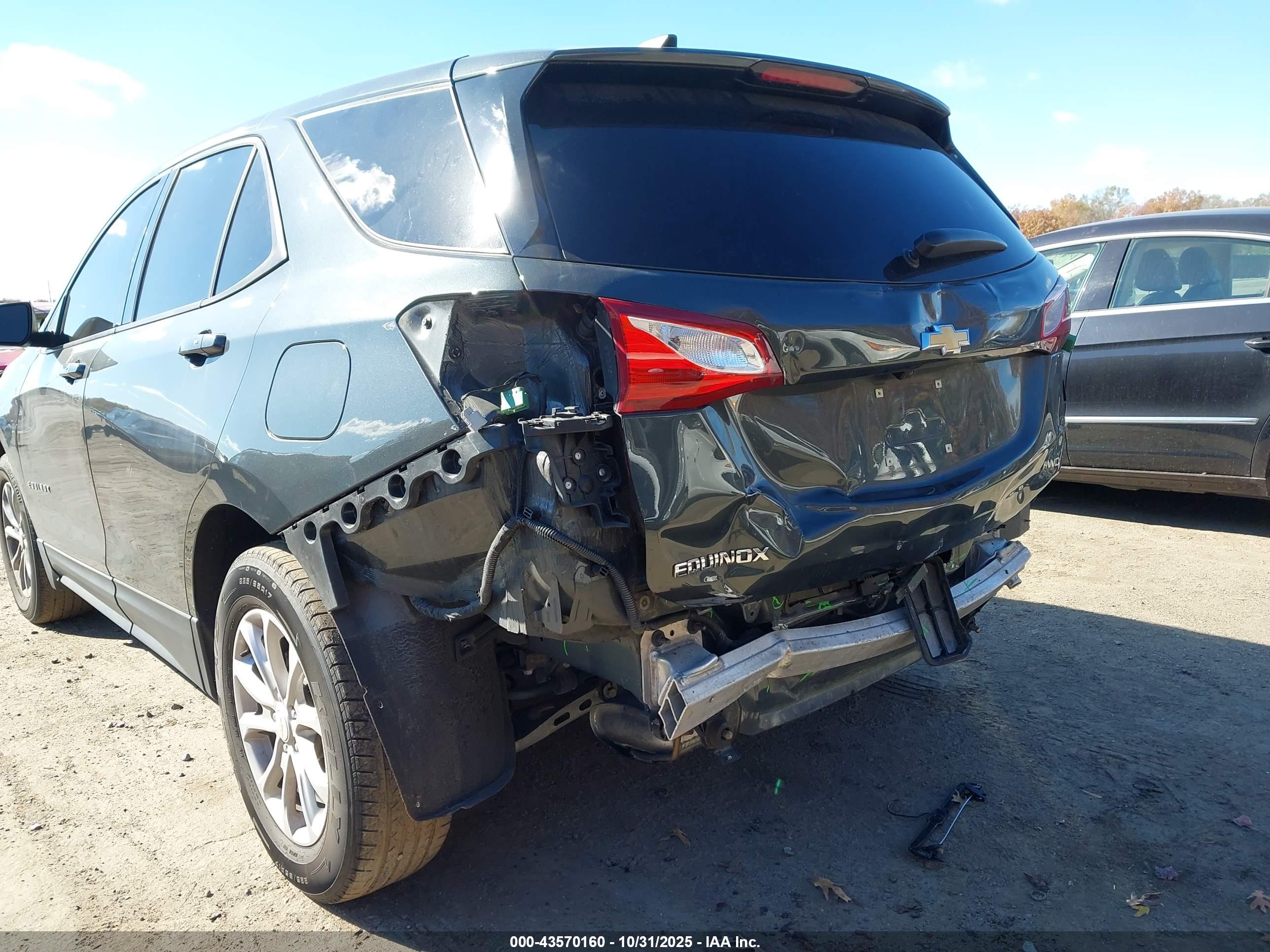 CHEVROLET EQUINOX image 6