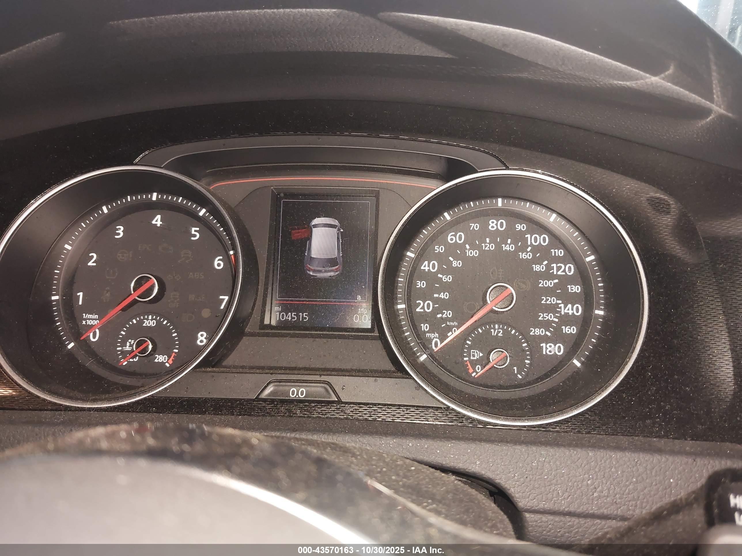 VOLKSWAGEN GOLF image 7