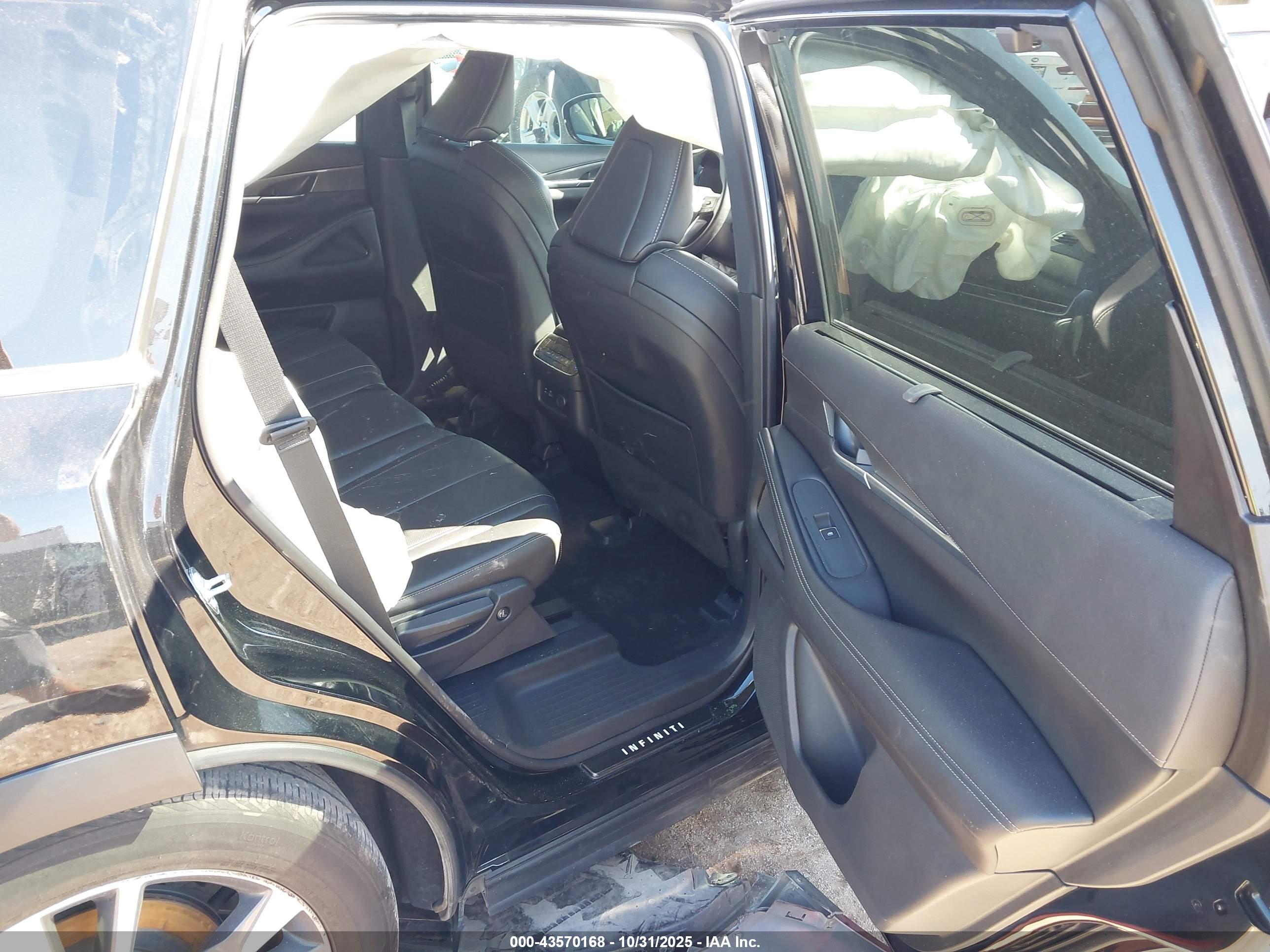 INFINITI QX60 image 8