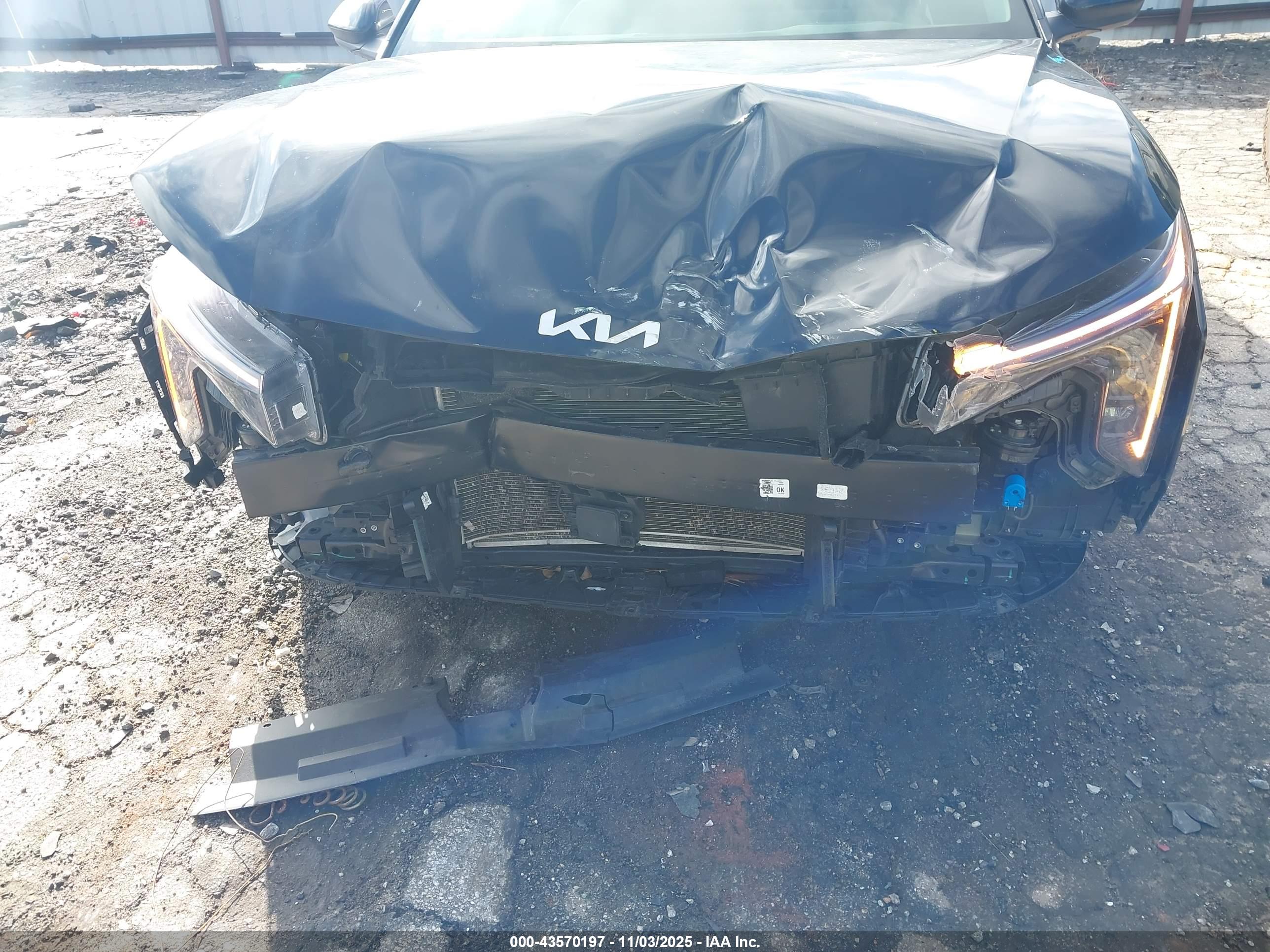 KIA K4 image 6