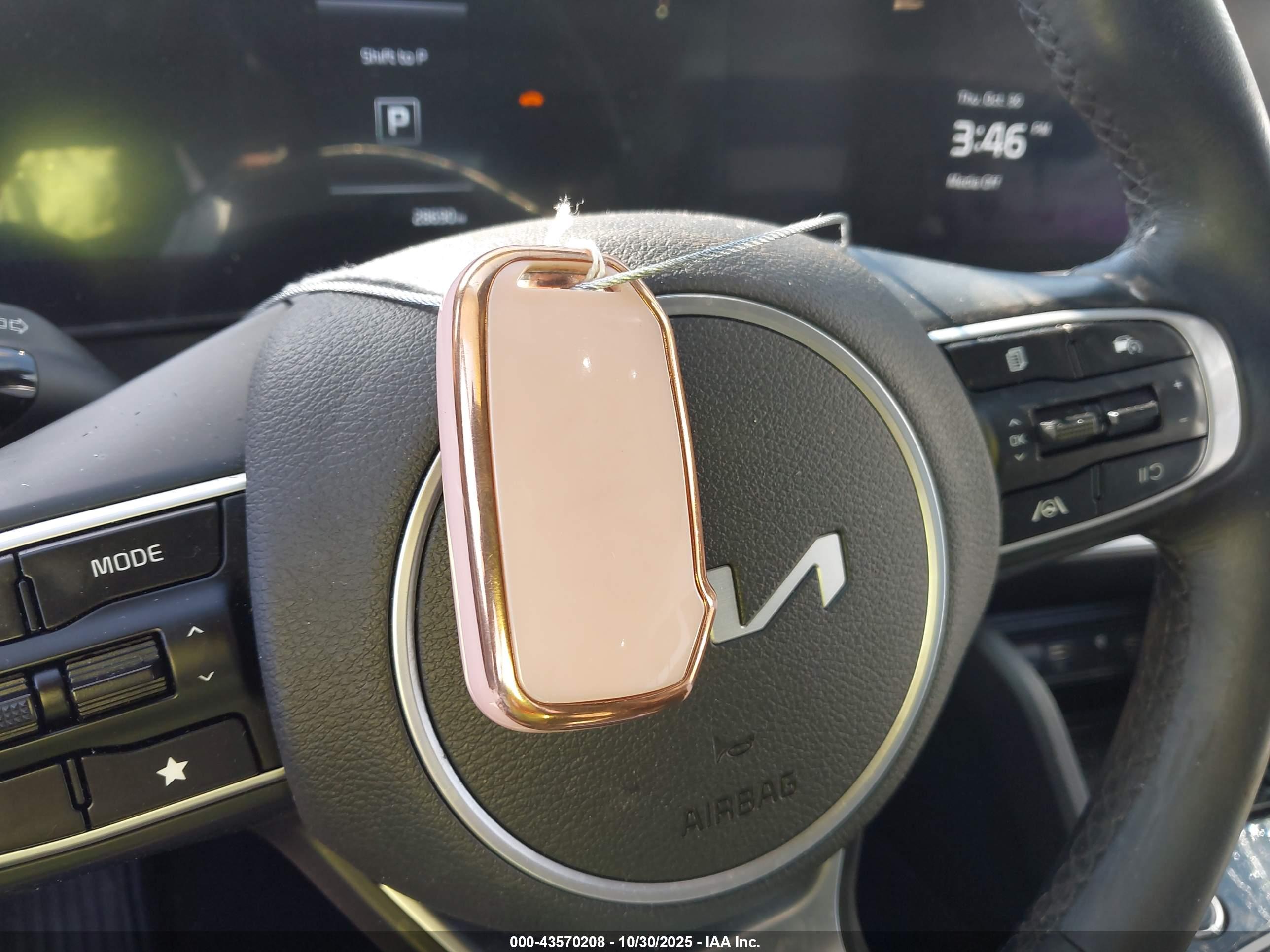 KIA SPORTAGE image 11