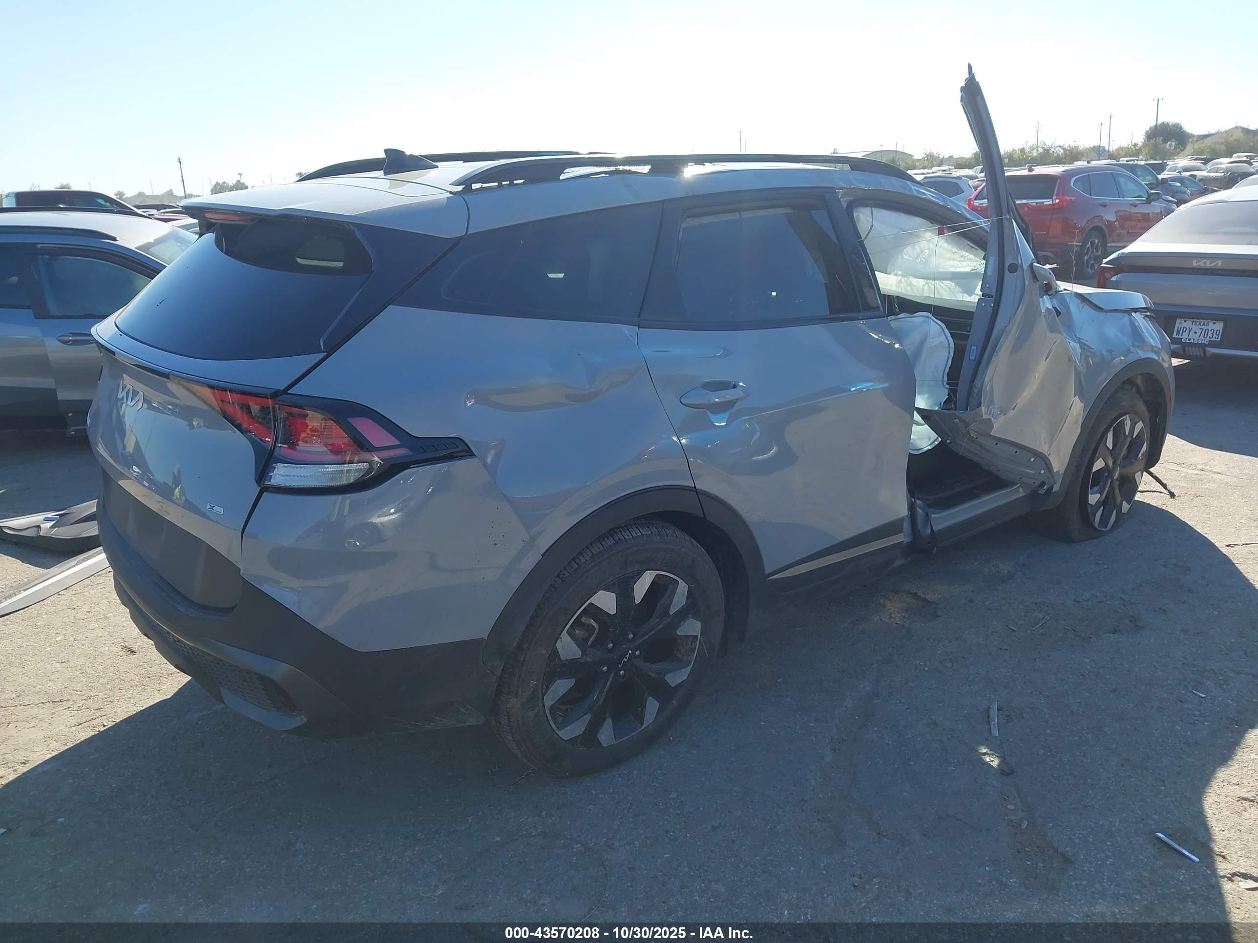 KIA SPORTAGE image 4
