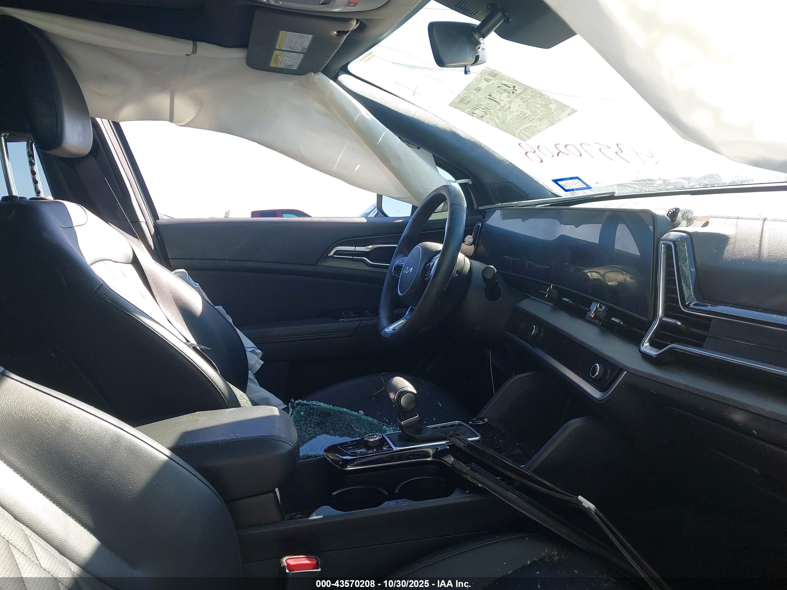 KIA SPORTAGE image 5