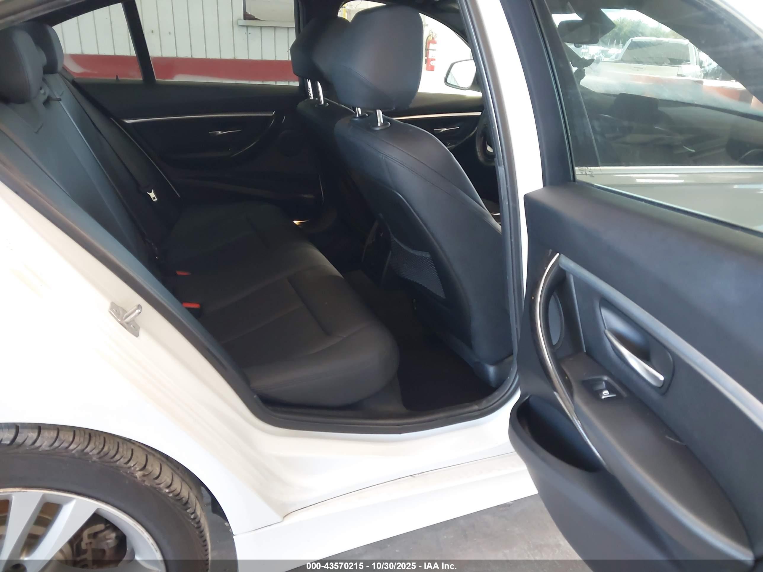 BMW 330I image 8