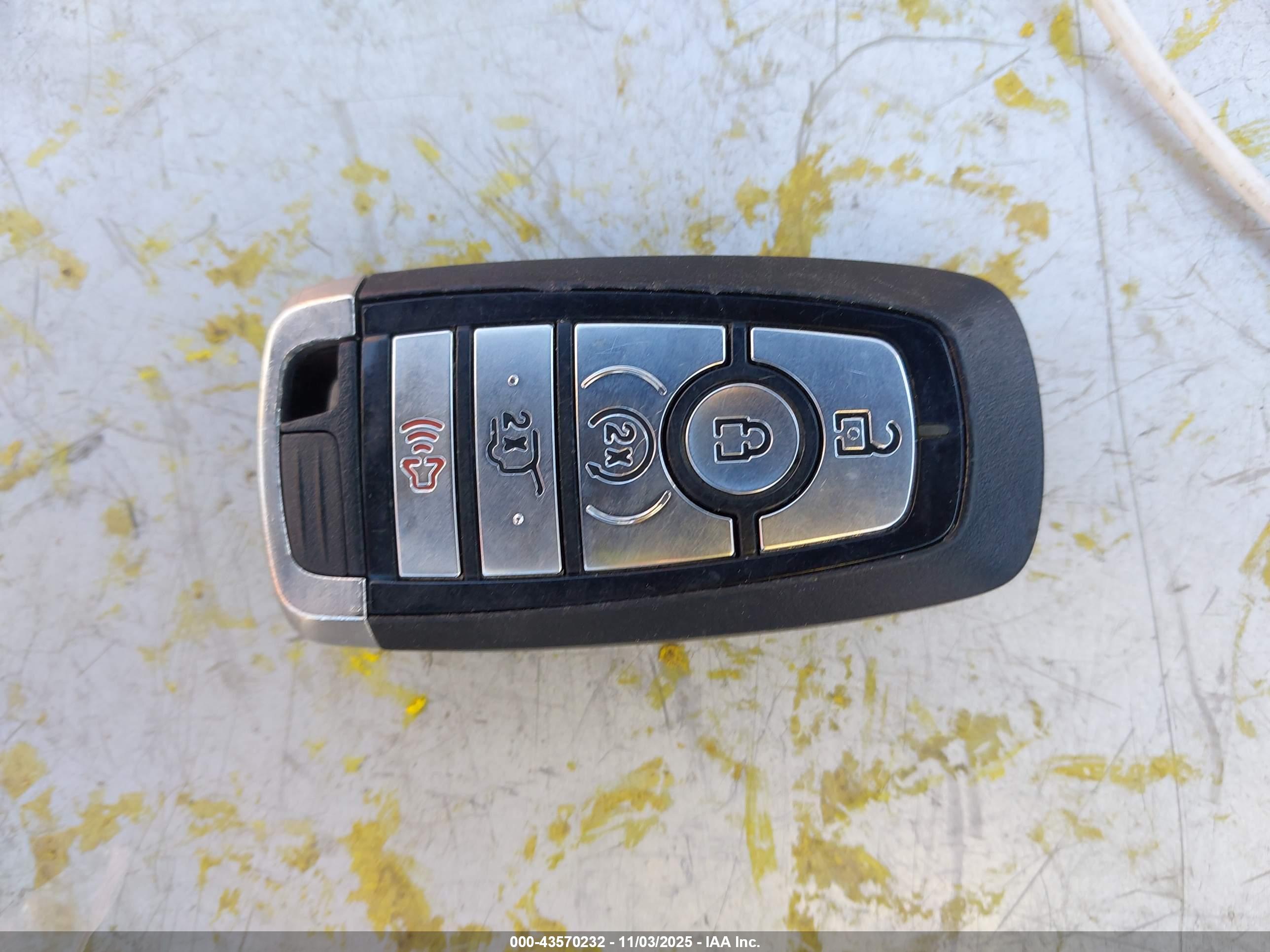 FORD EXPEDITION image 11