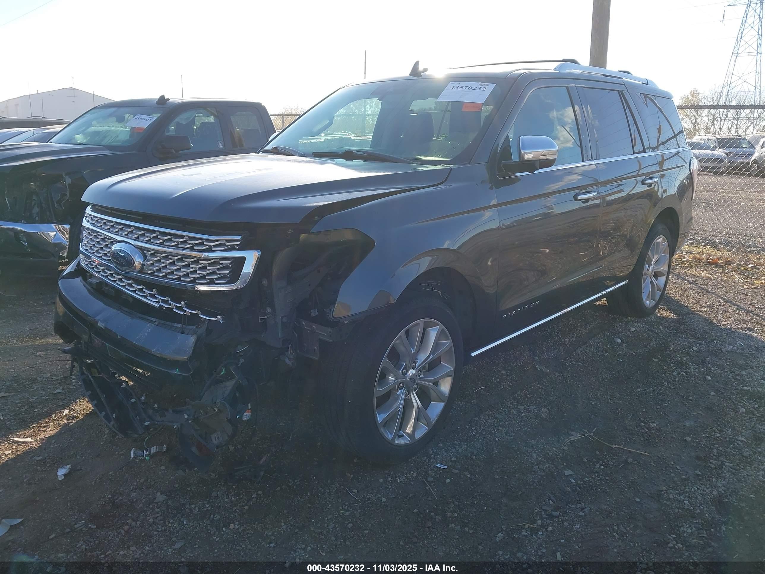 FORD EXPEDITION image 2