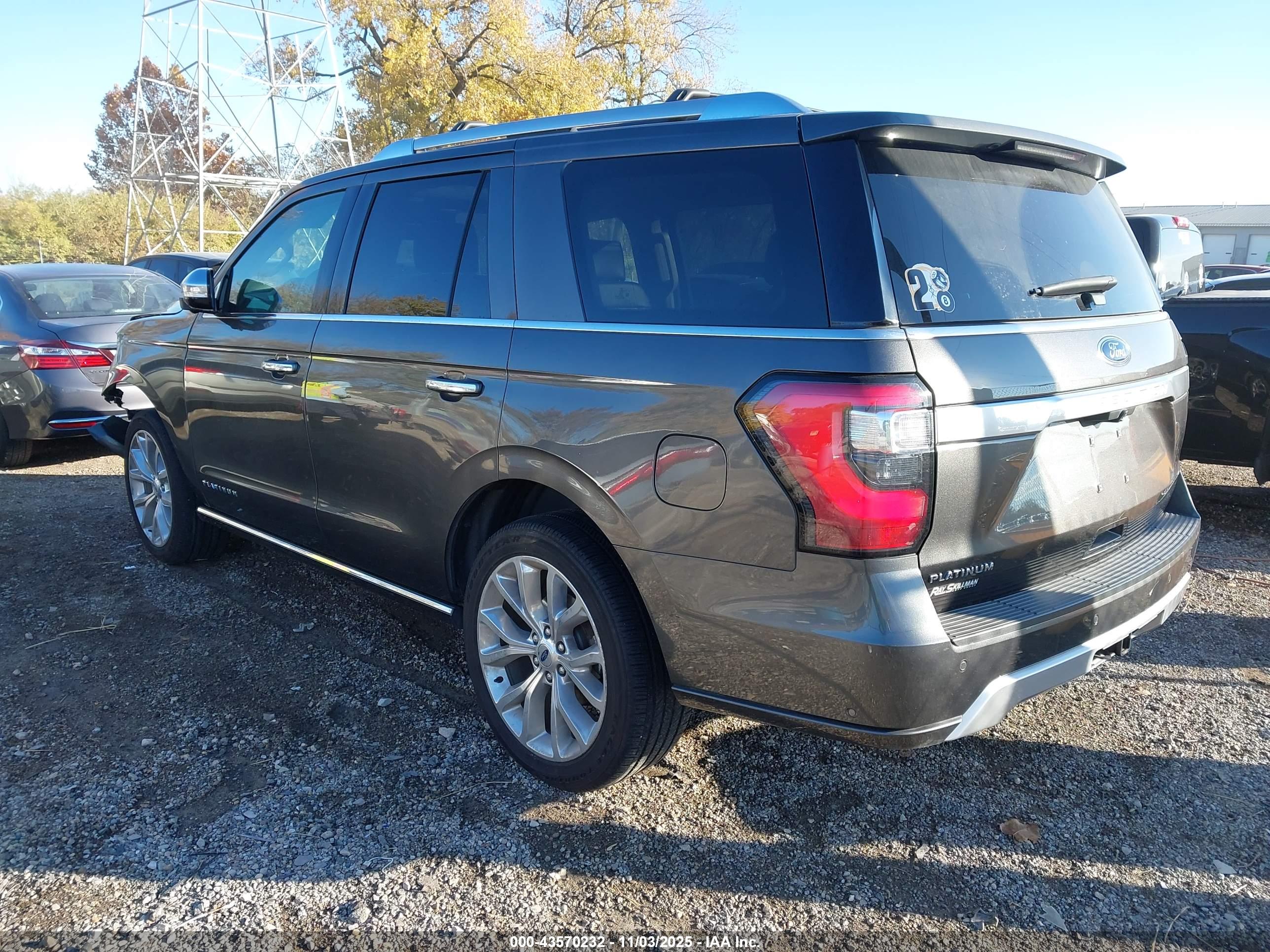 FORD EXPEDITION image 3