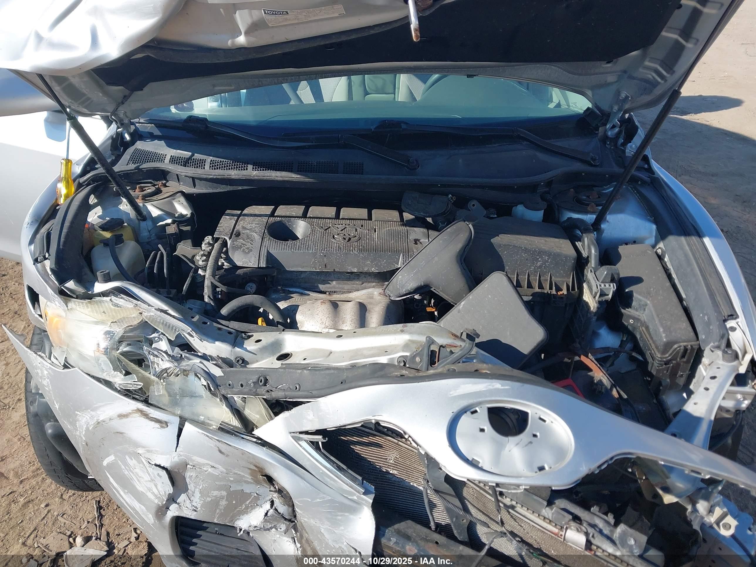 TOYOTA CAMRY image 10