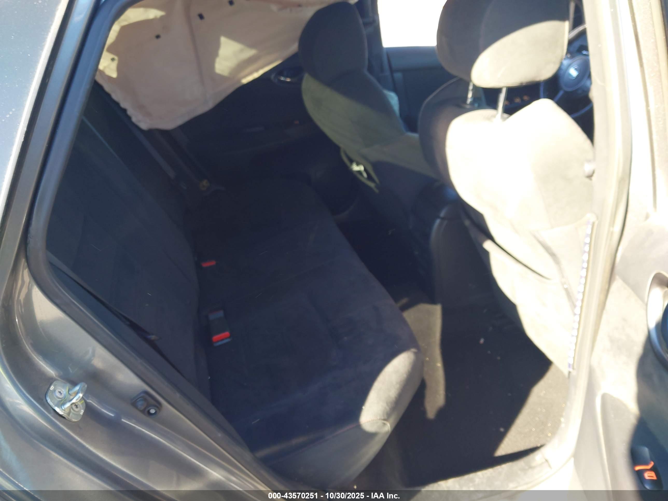 NISSAN SENTRA image 8