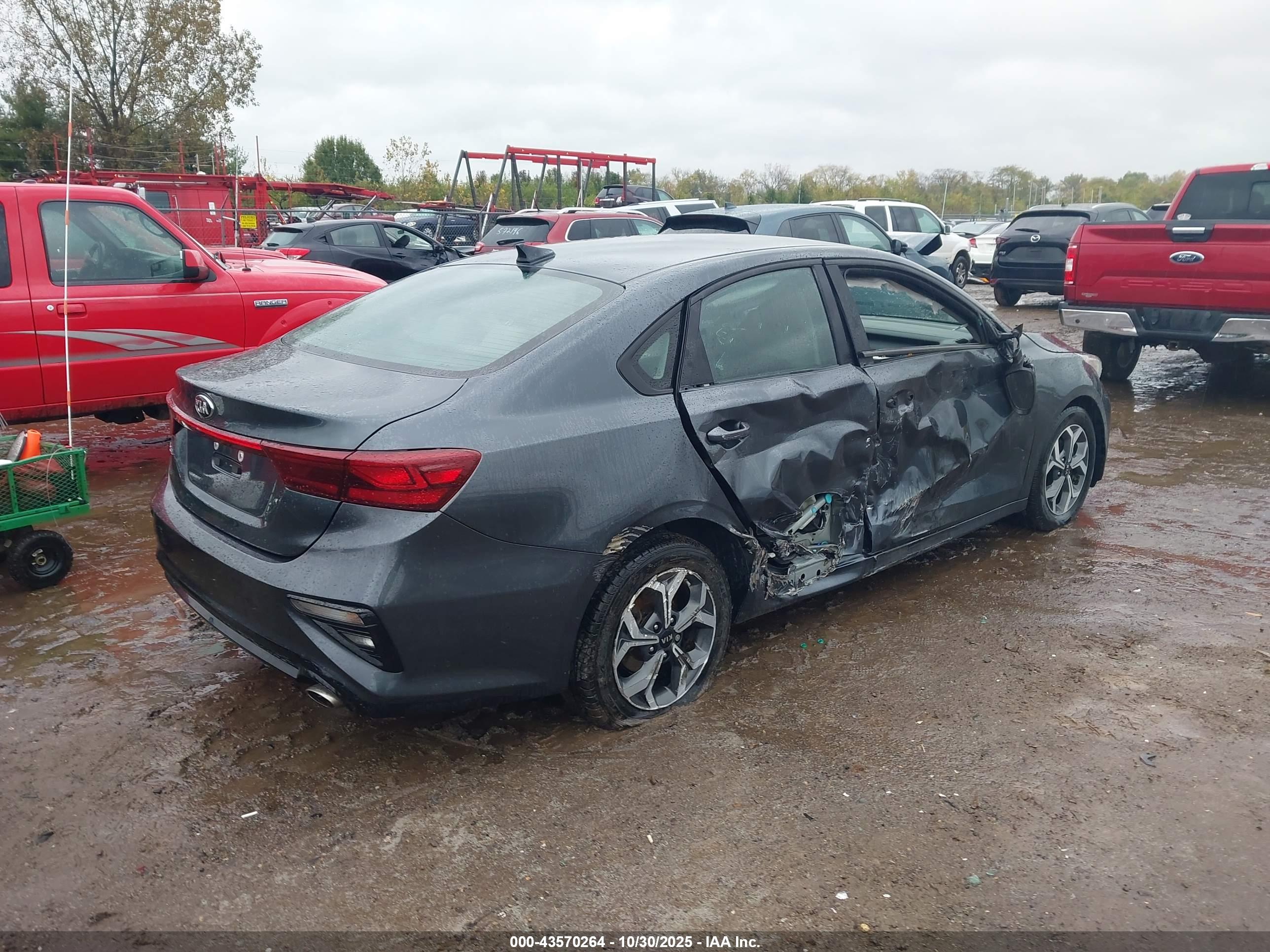 KIA FORTE image 4
