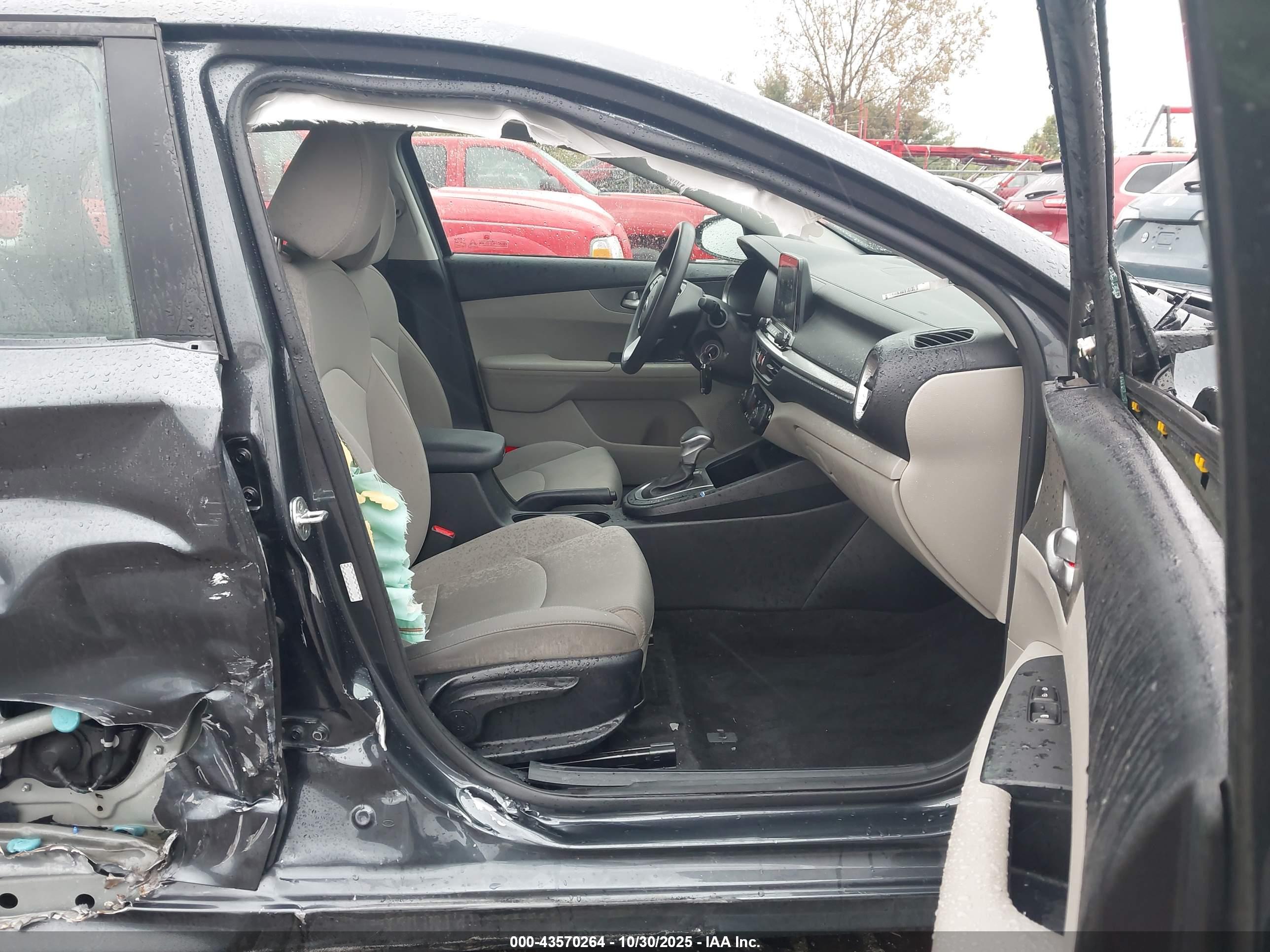 KIA FORTE image 5