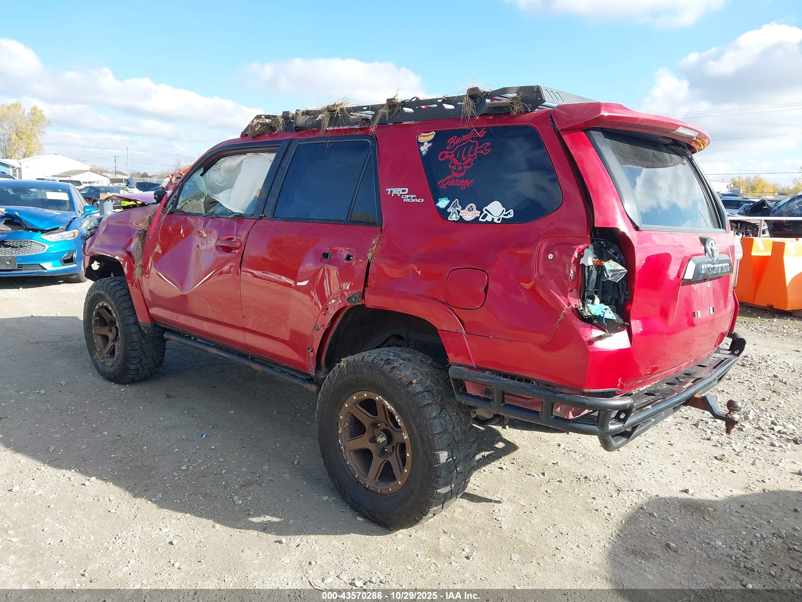TOYOTA 4RUNNER image 3