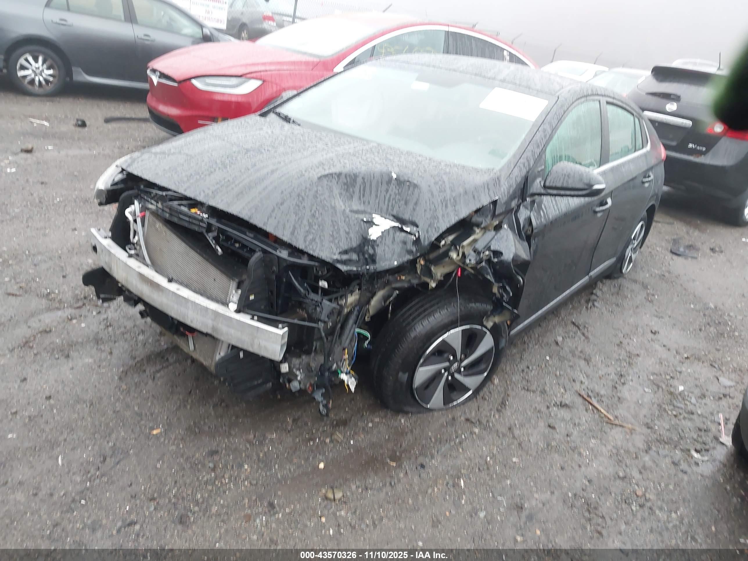 HYUNDAI IONIQ image 2
