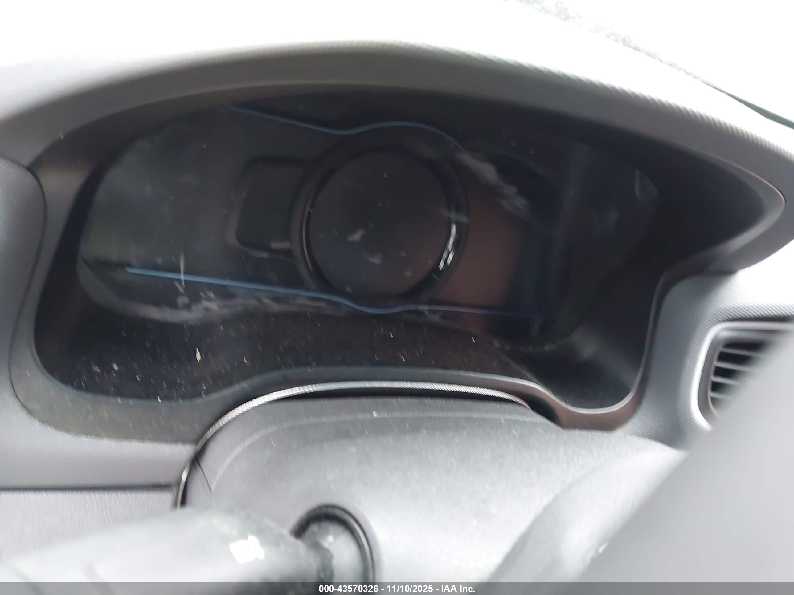 HYUNDAI IONIQ image 7