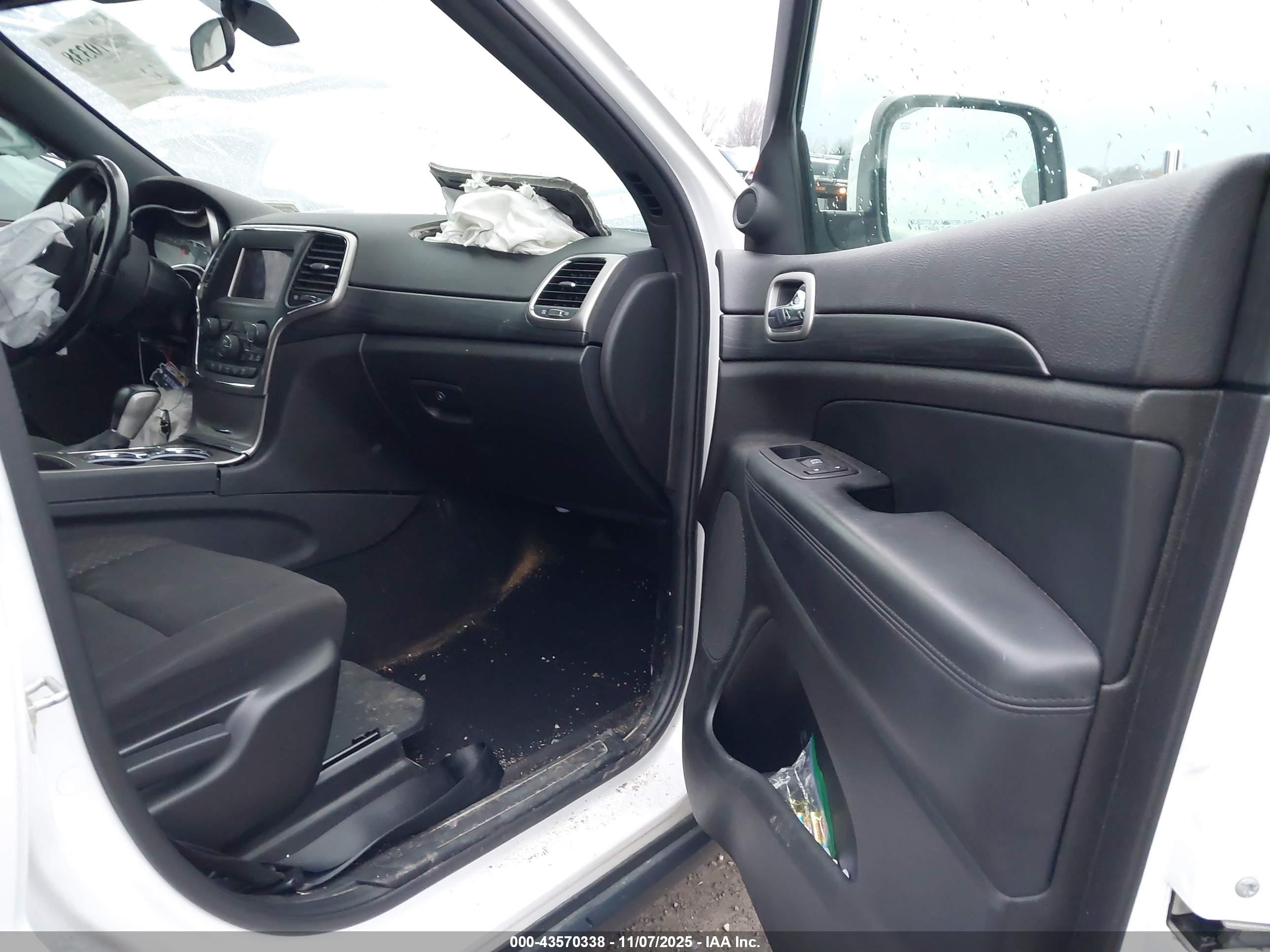 JEEP GRAND image 5