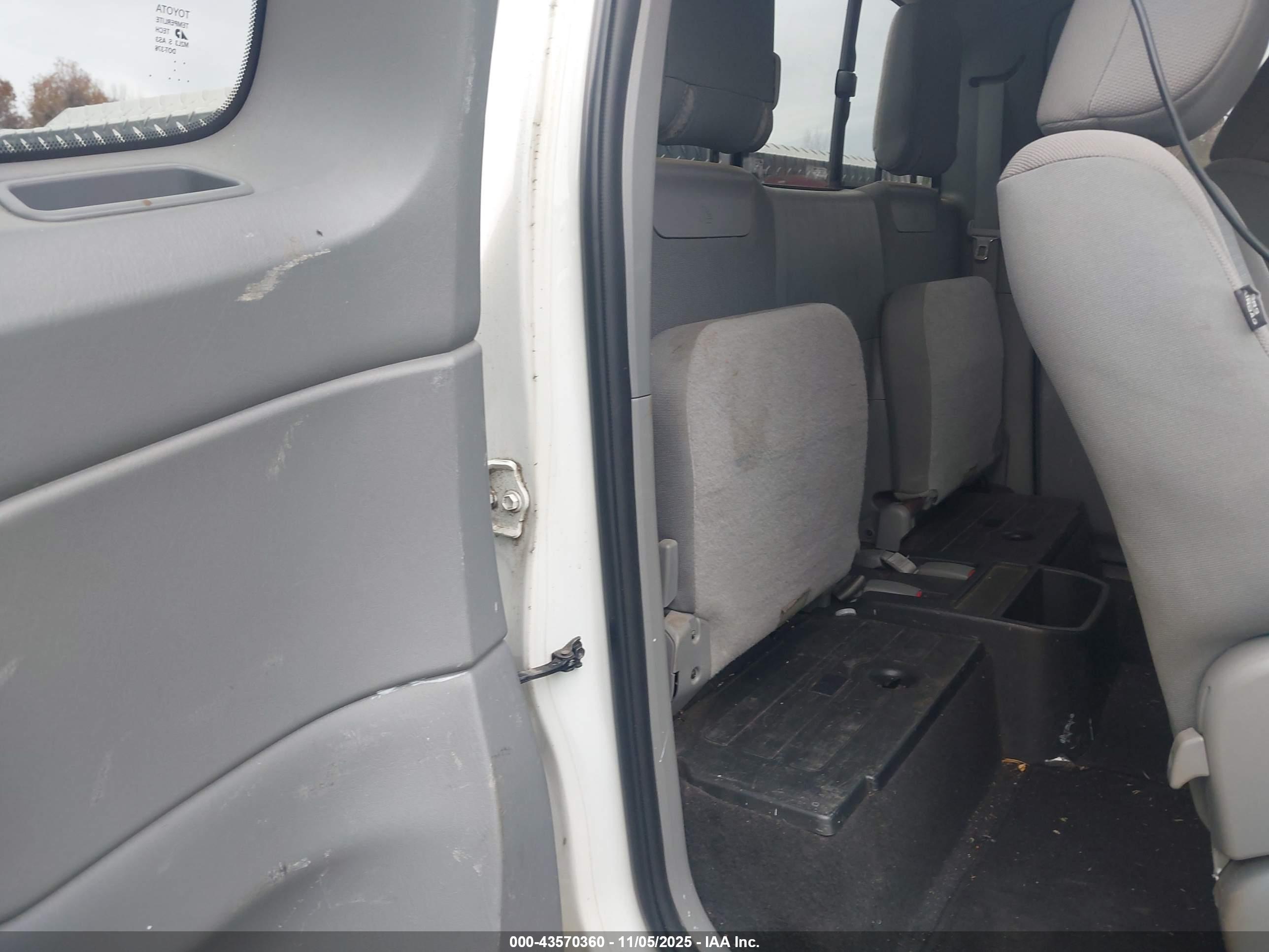 TOYOTA TACOMA image 8