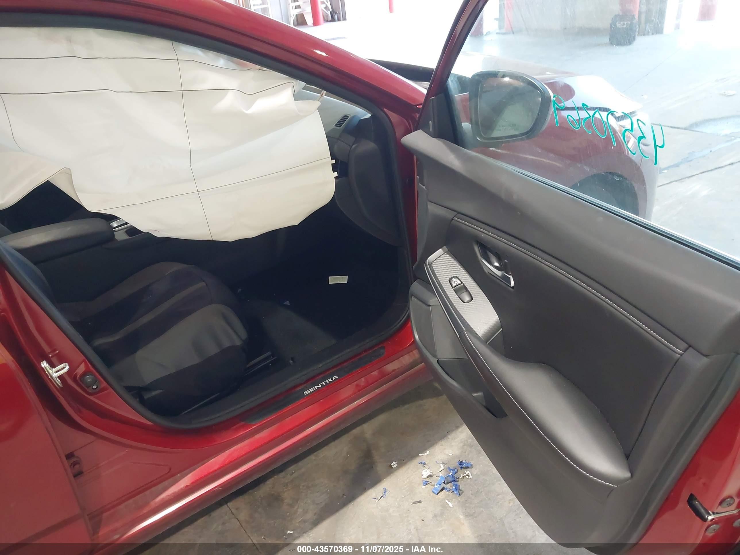 NISSAN SENTRA image 5