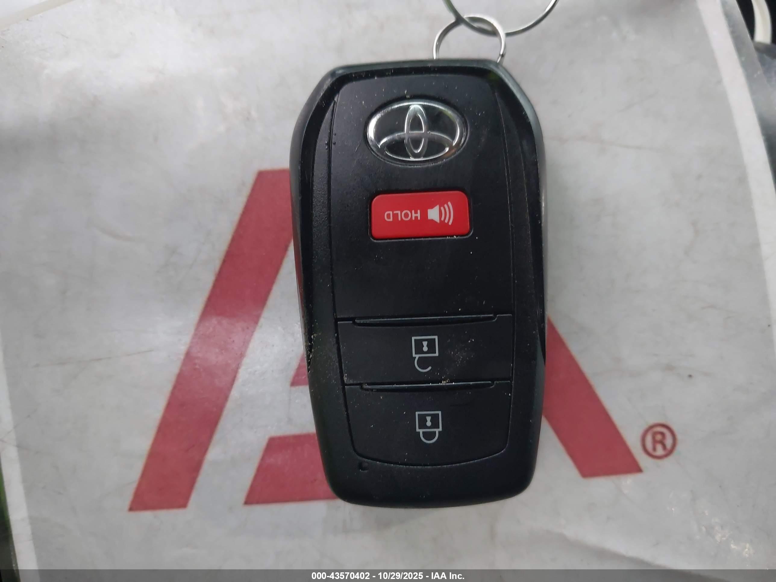 TOYOTA TACOMA image 11