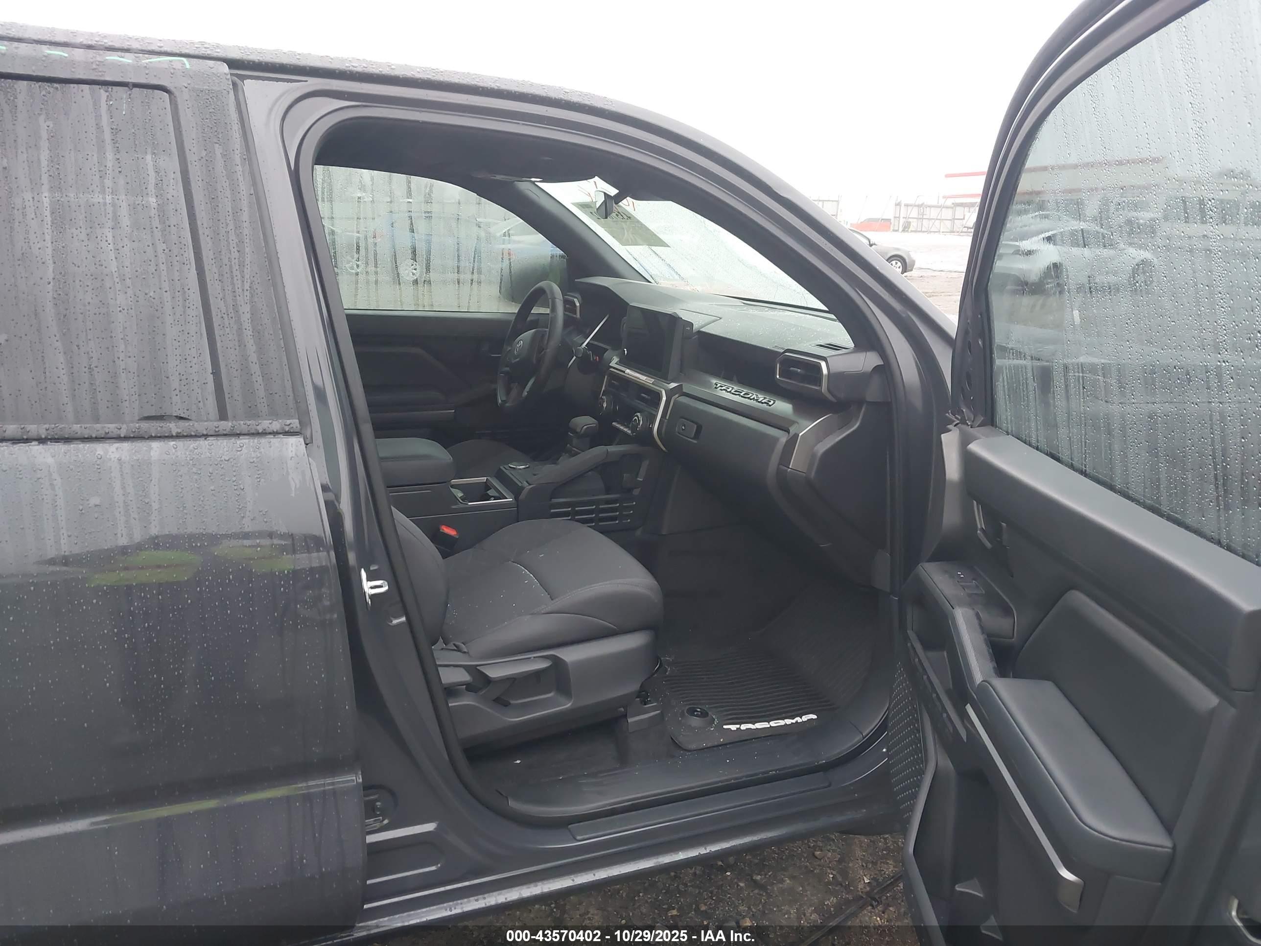 TOYOTA TACOMA image 5