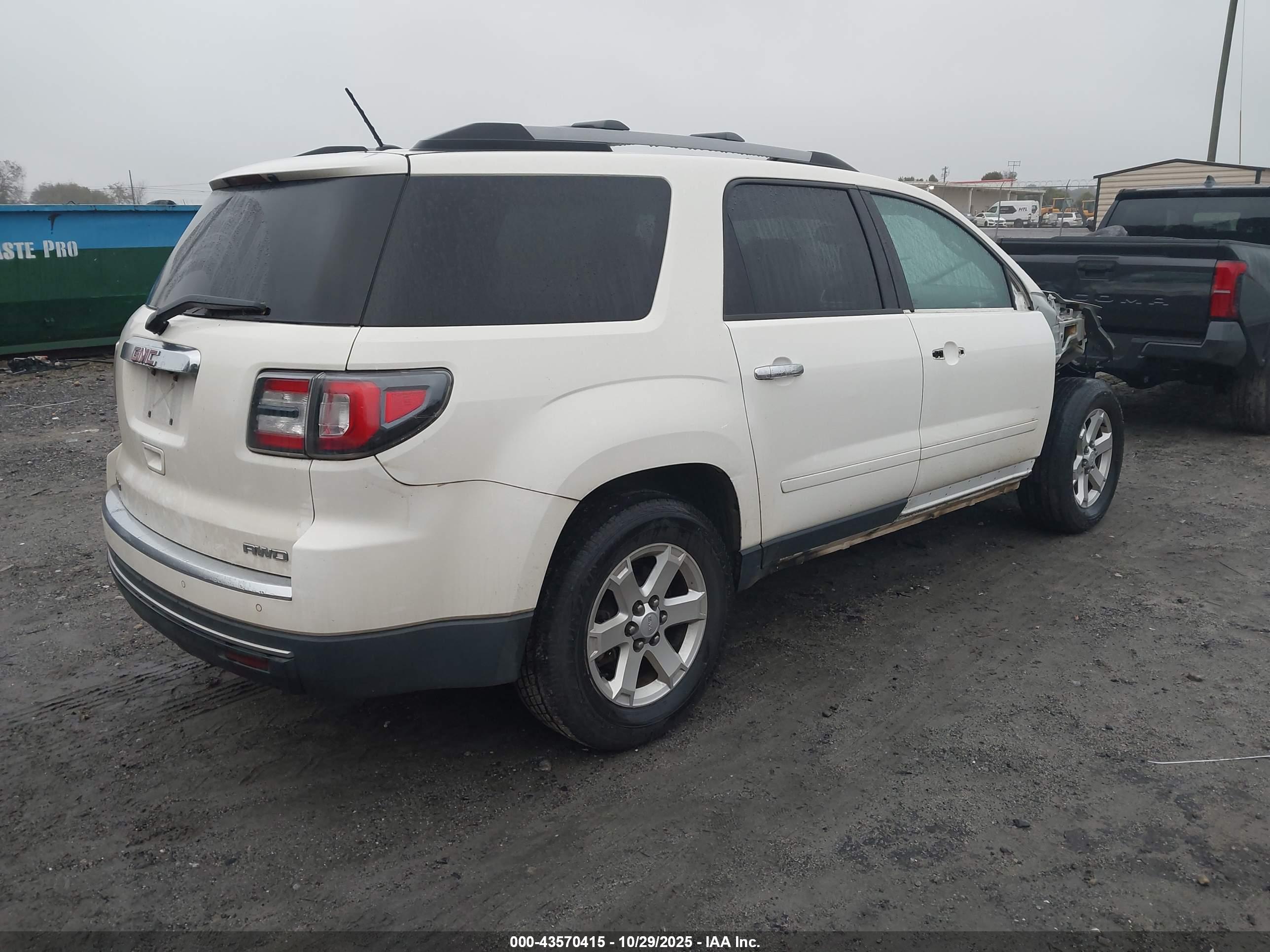GMC ACADIA image 4