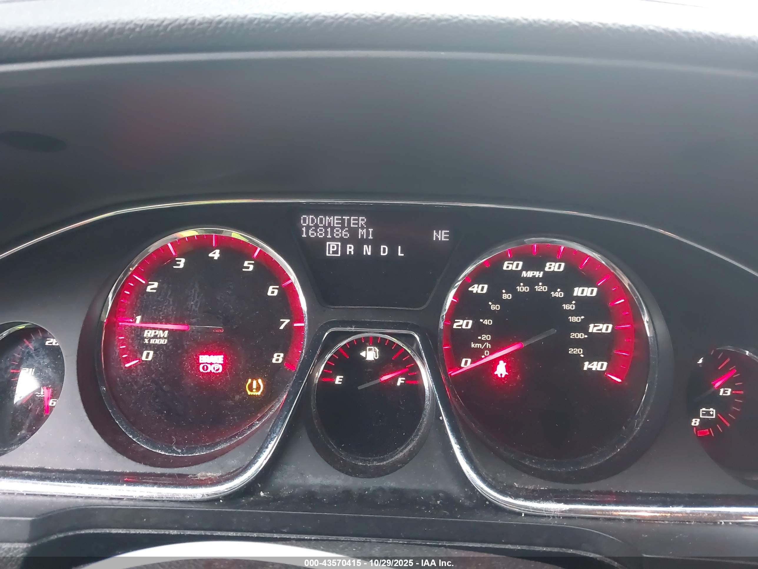 GMC ACADIA image 7