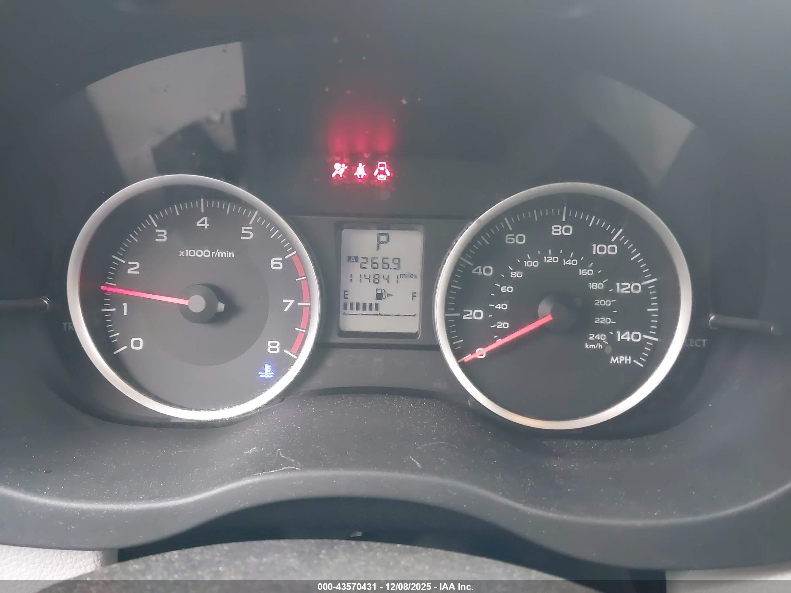 SUBARU FORESTER image 7