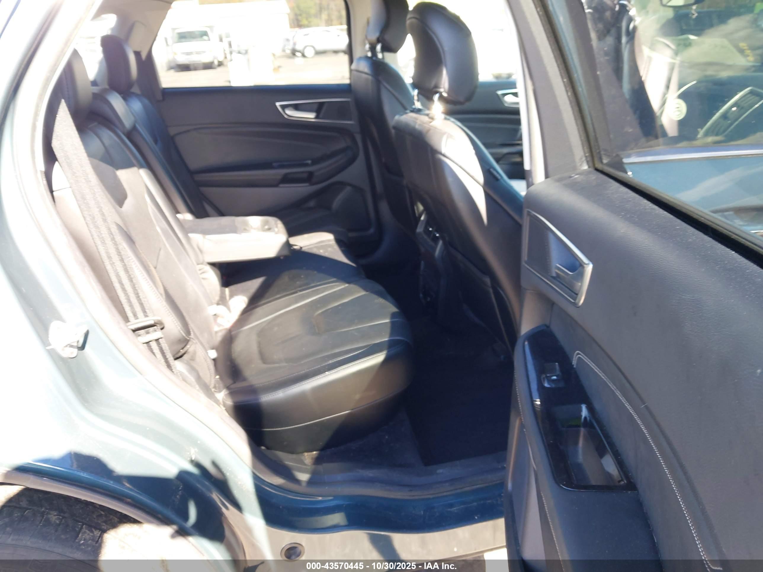 FORD EDGE image 8