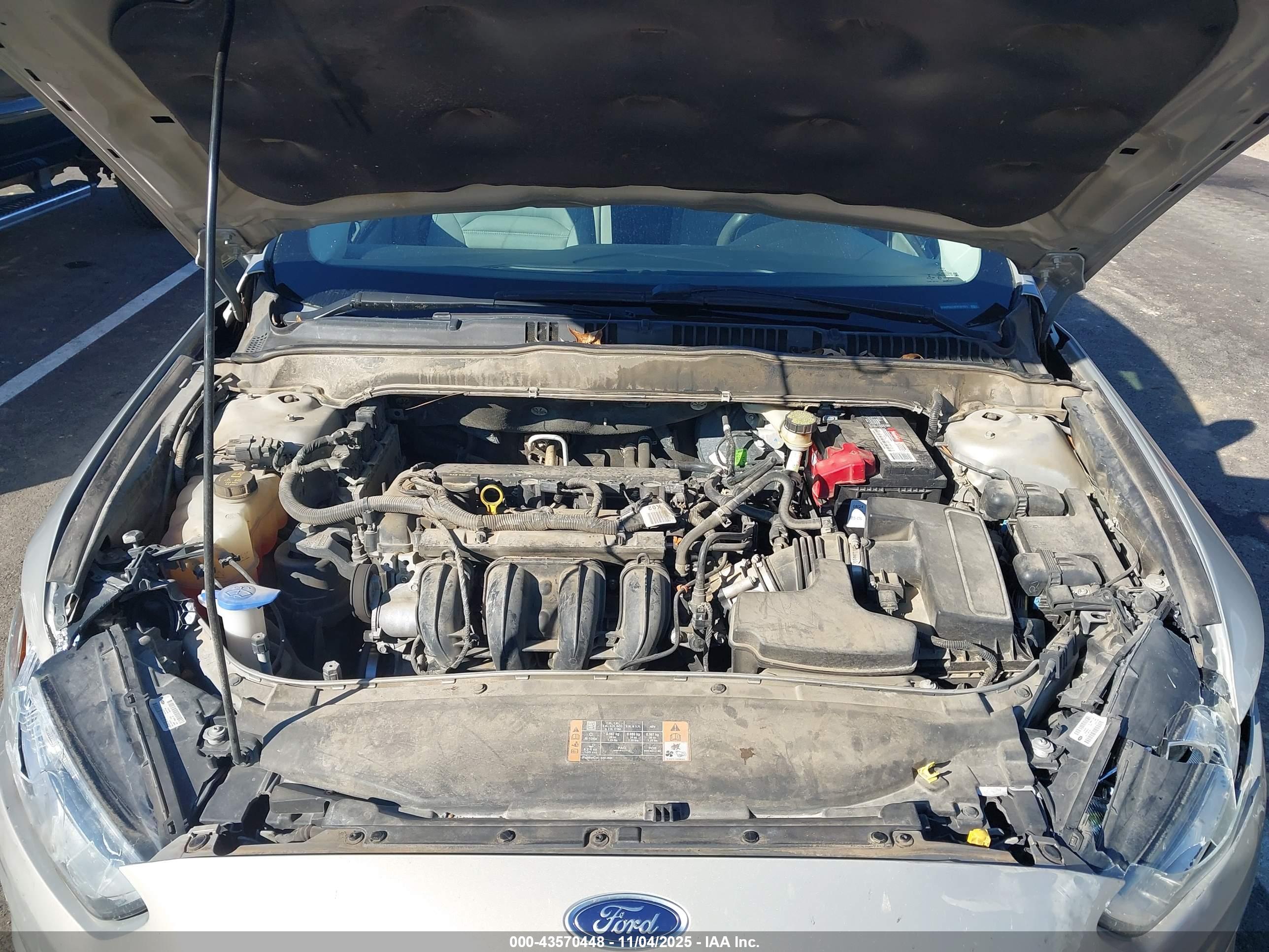 FORD FUSION image 10