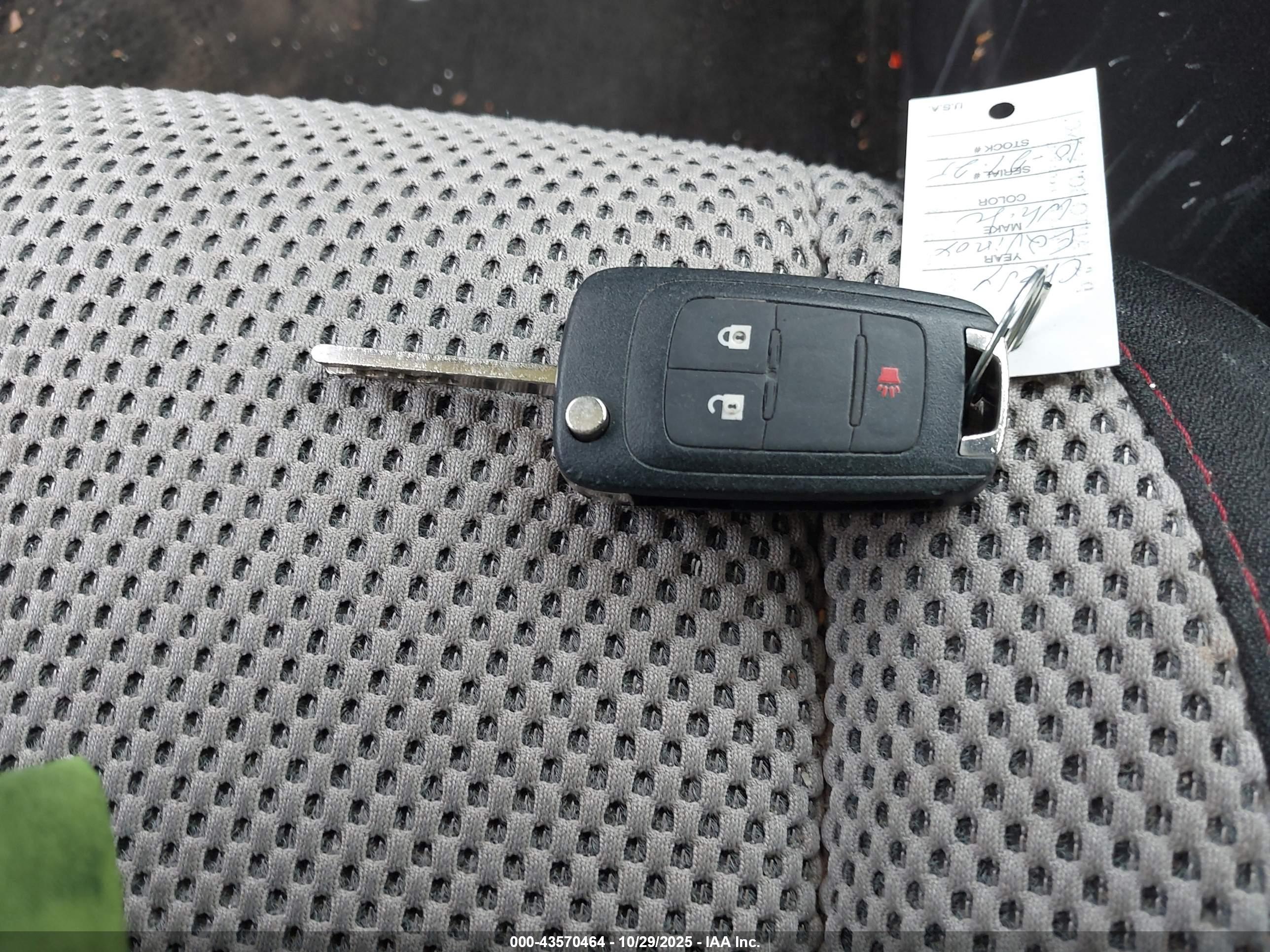 CHEVROLET EQUINOX image 11