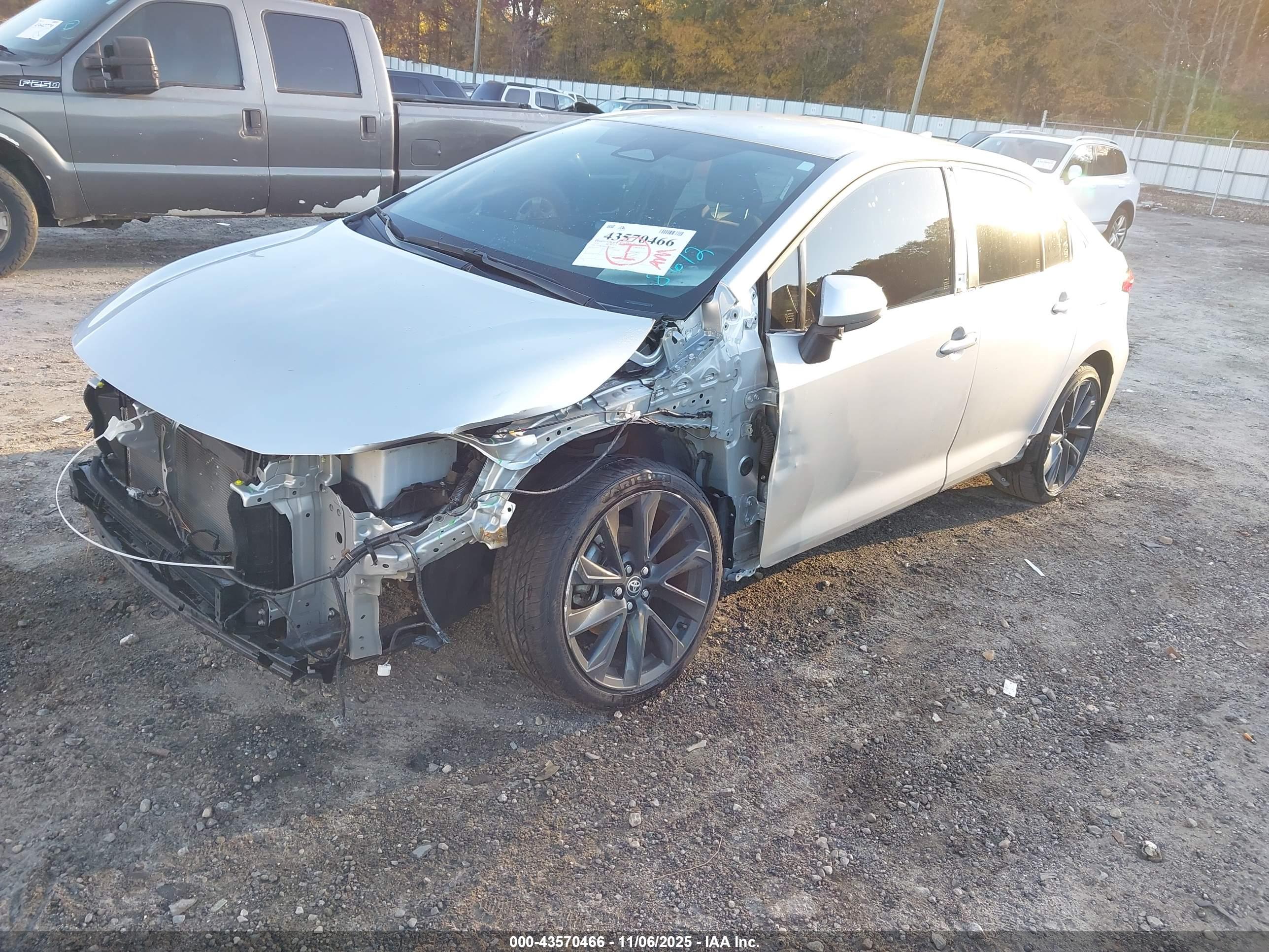 TOYOTA COROLLA image 2