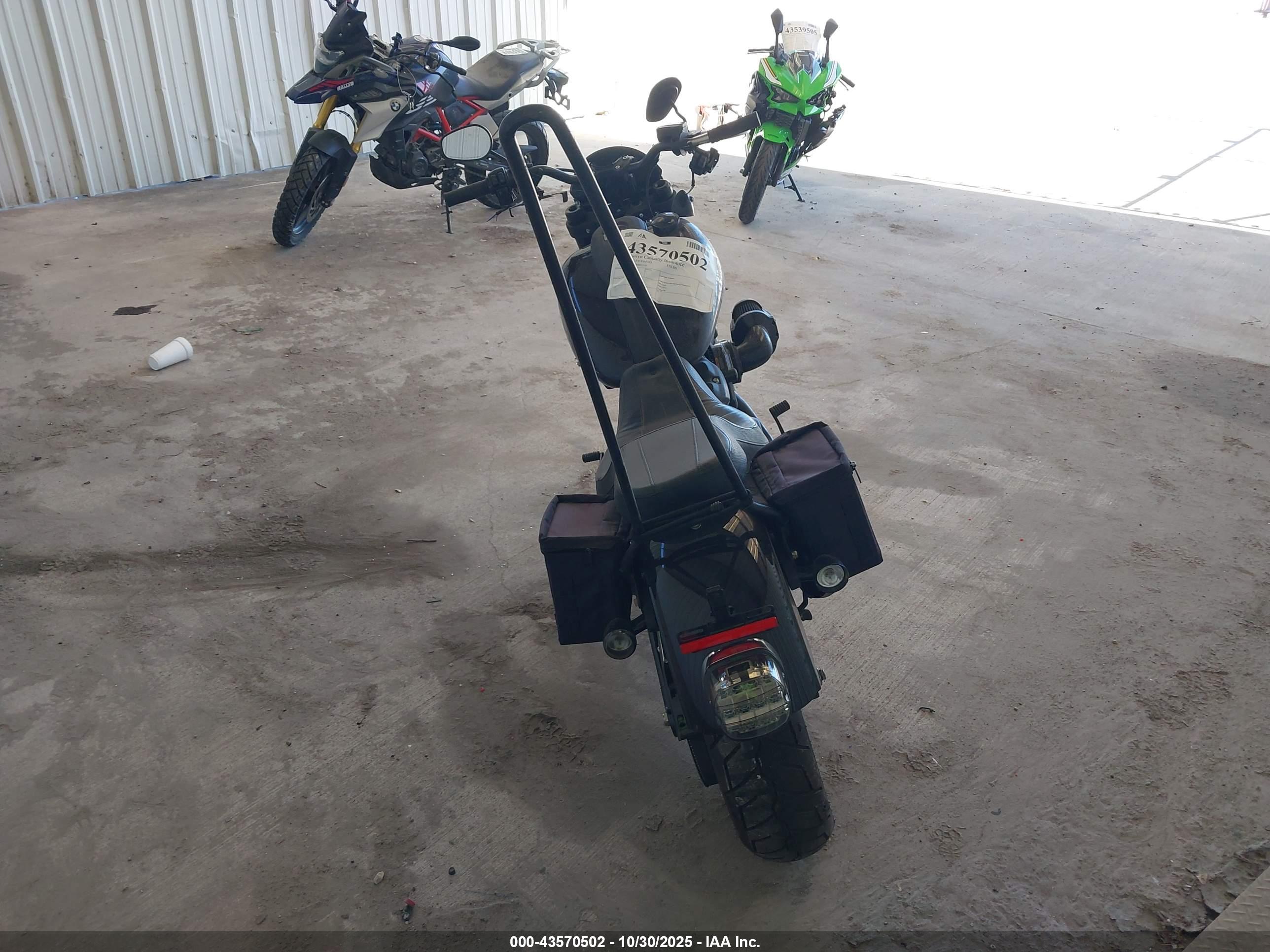 HARLEY-DAVIDSON FXLRS image 6