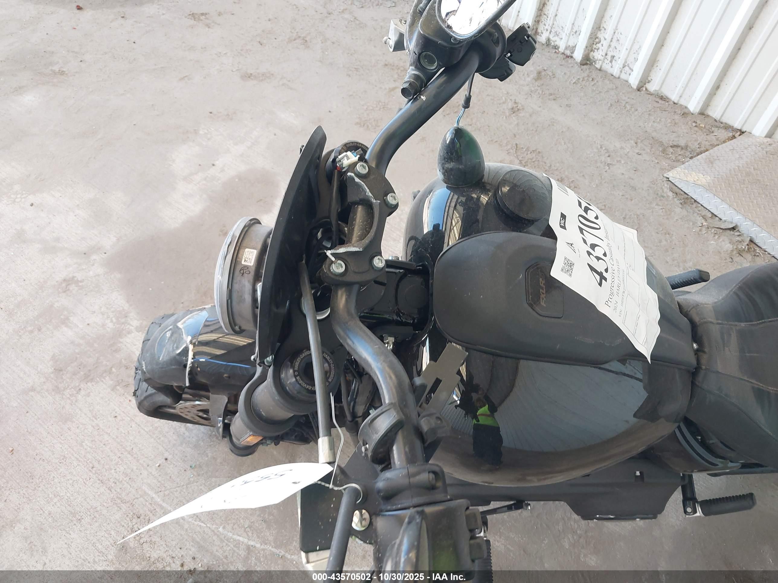 HARLEY-DAVIDSON FXLRS image 7