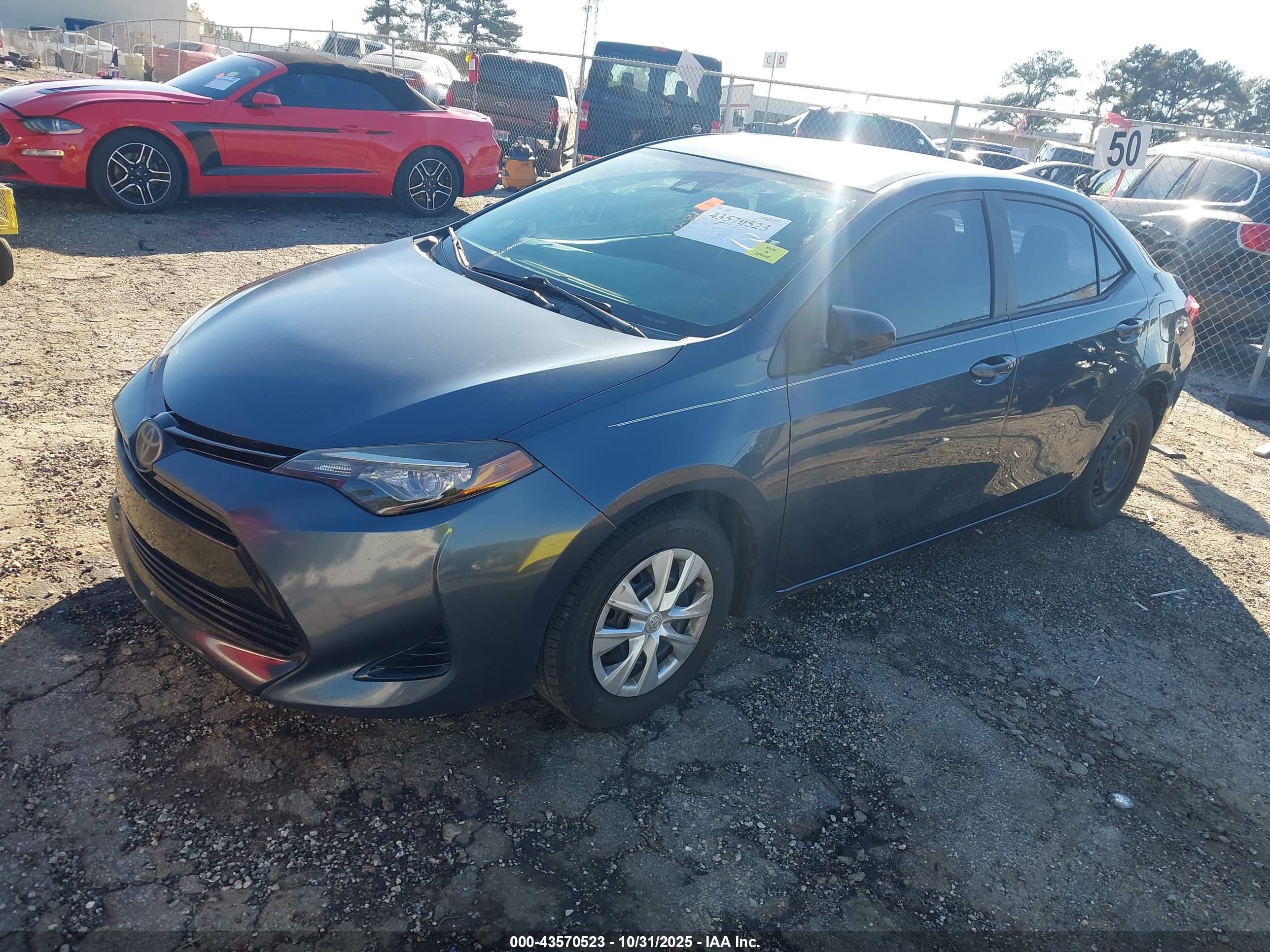 TOYOTA COROLLA image 2