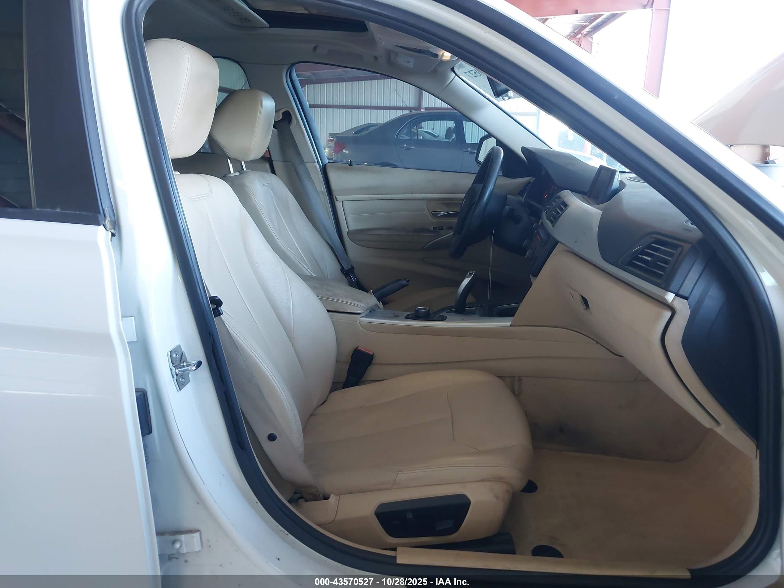BMW 328I image 5