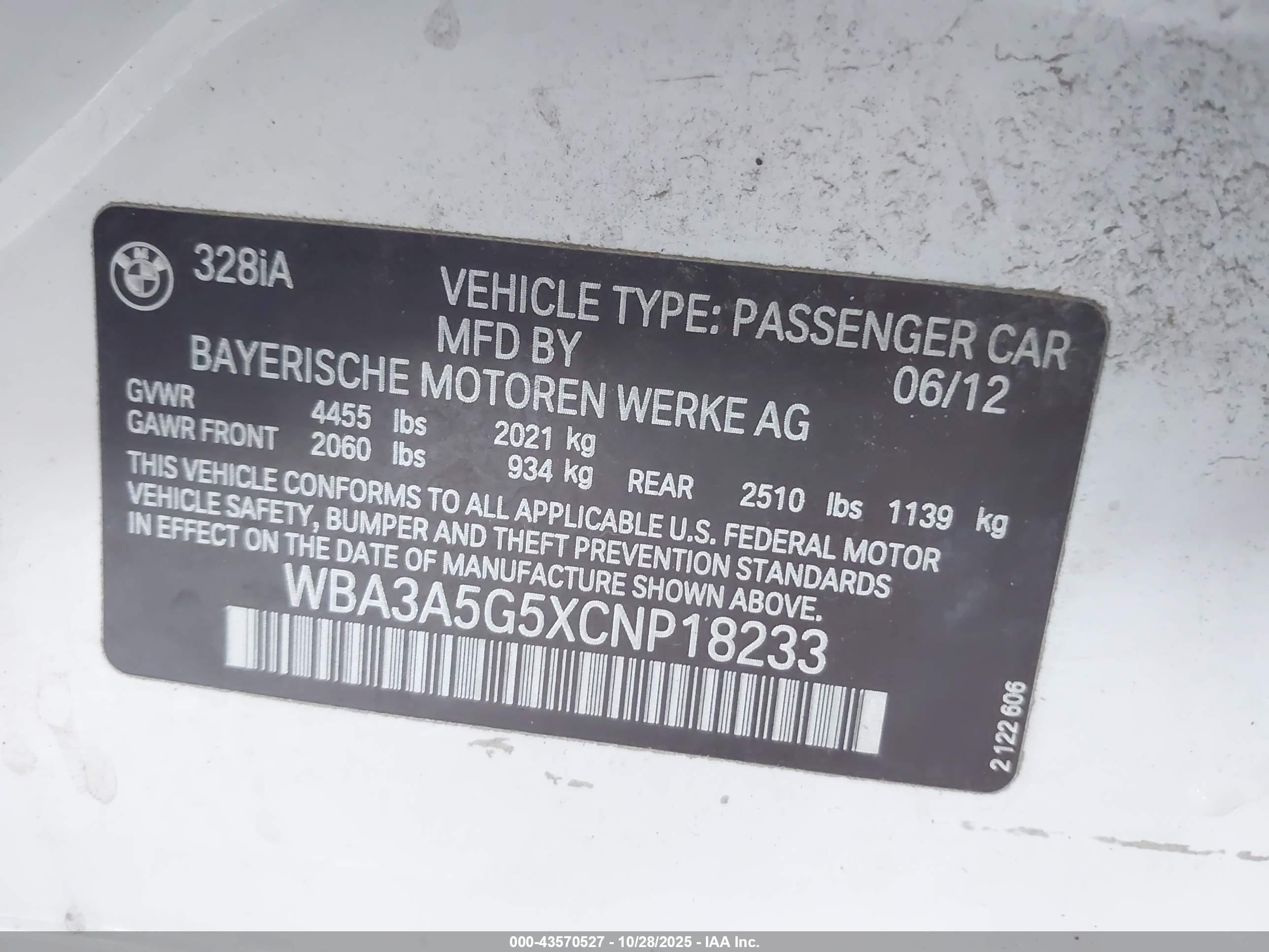 BMW 328I image 9