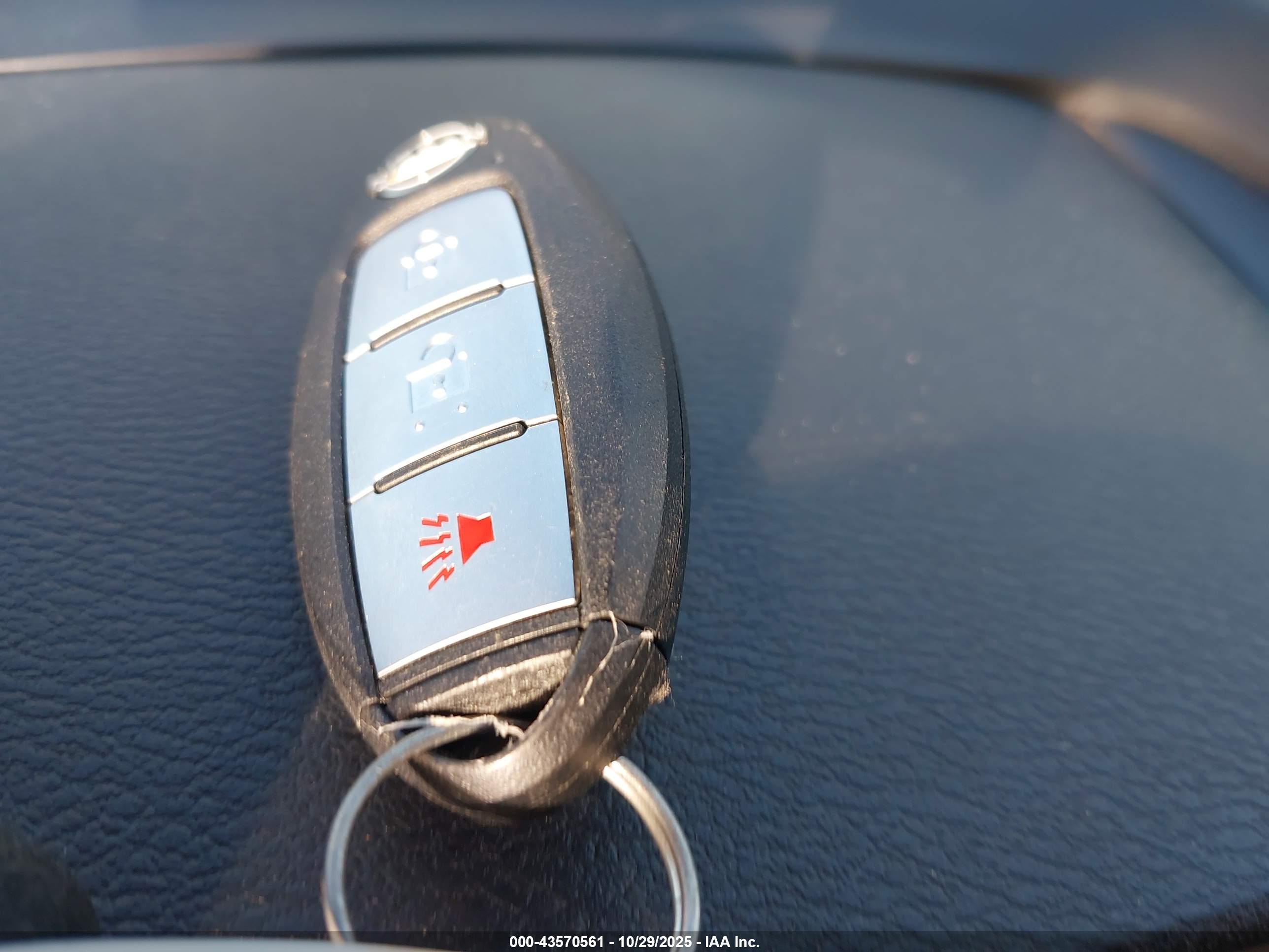 NISSAN FRONTIER image 11