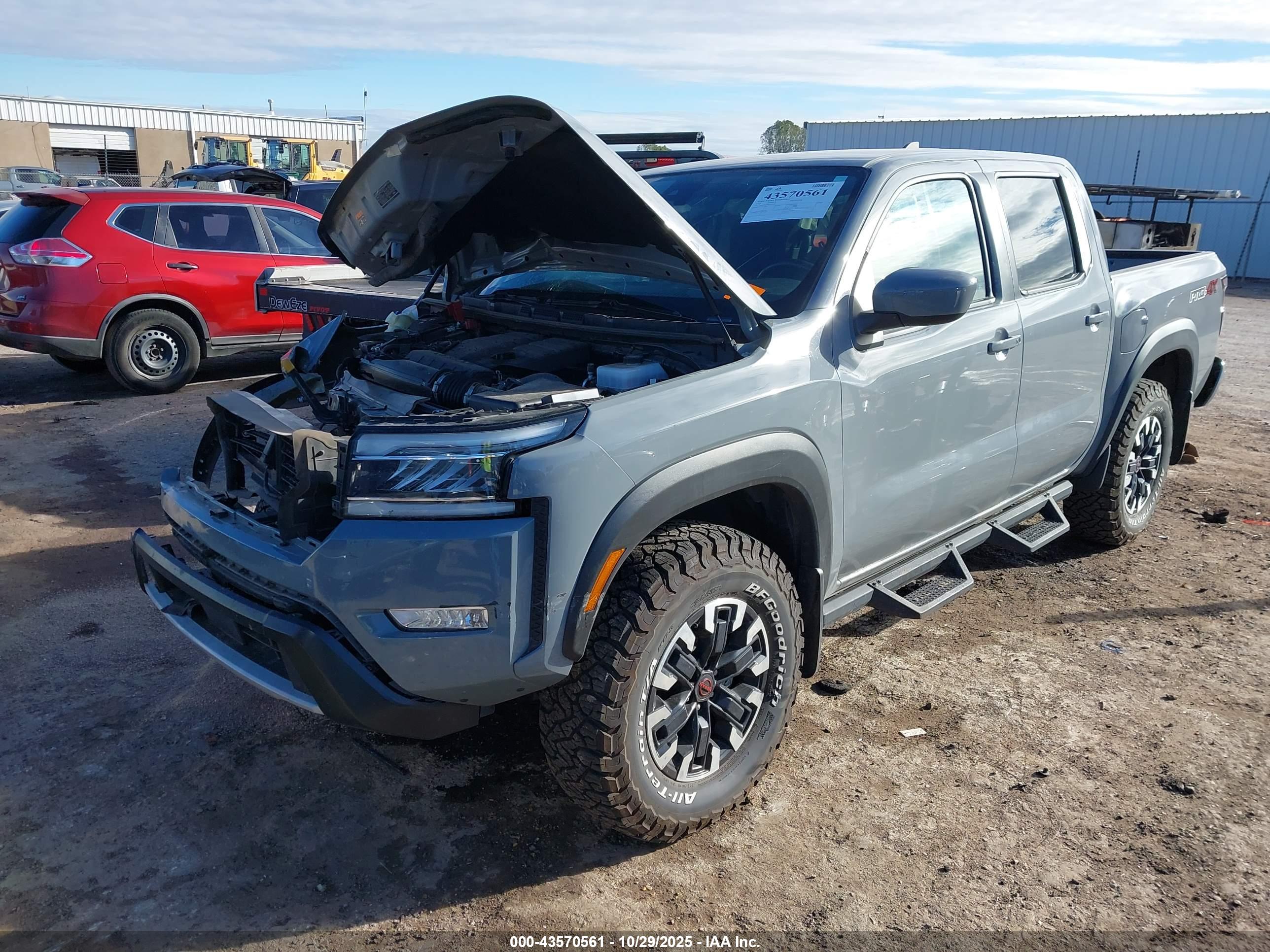 NISSAN FRONTIER image 2