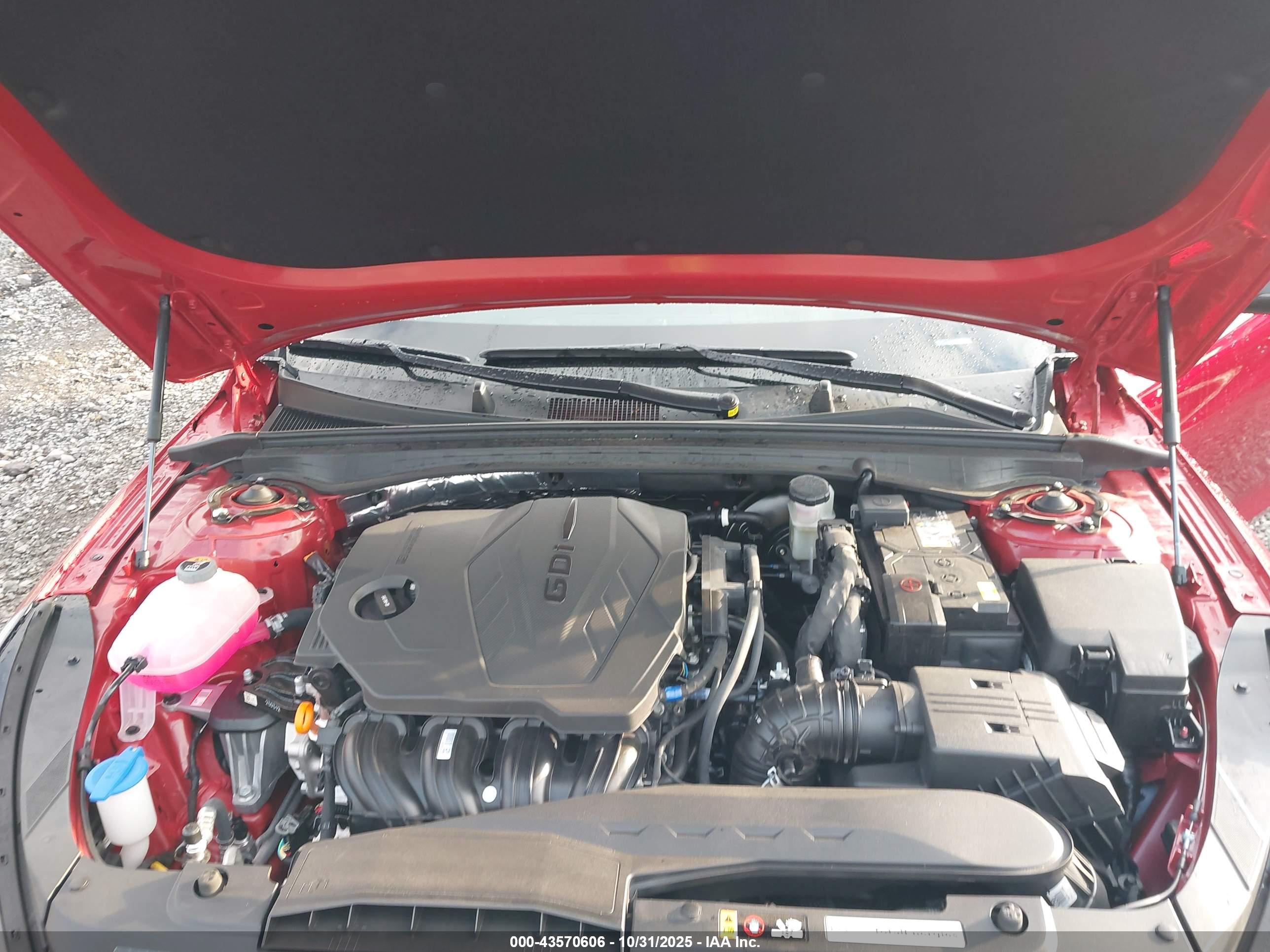 KIA K5 image 10