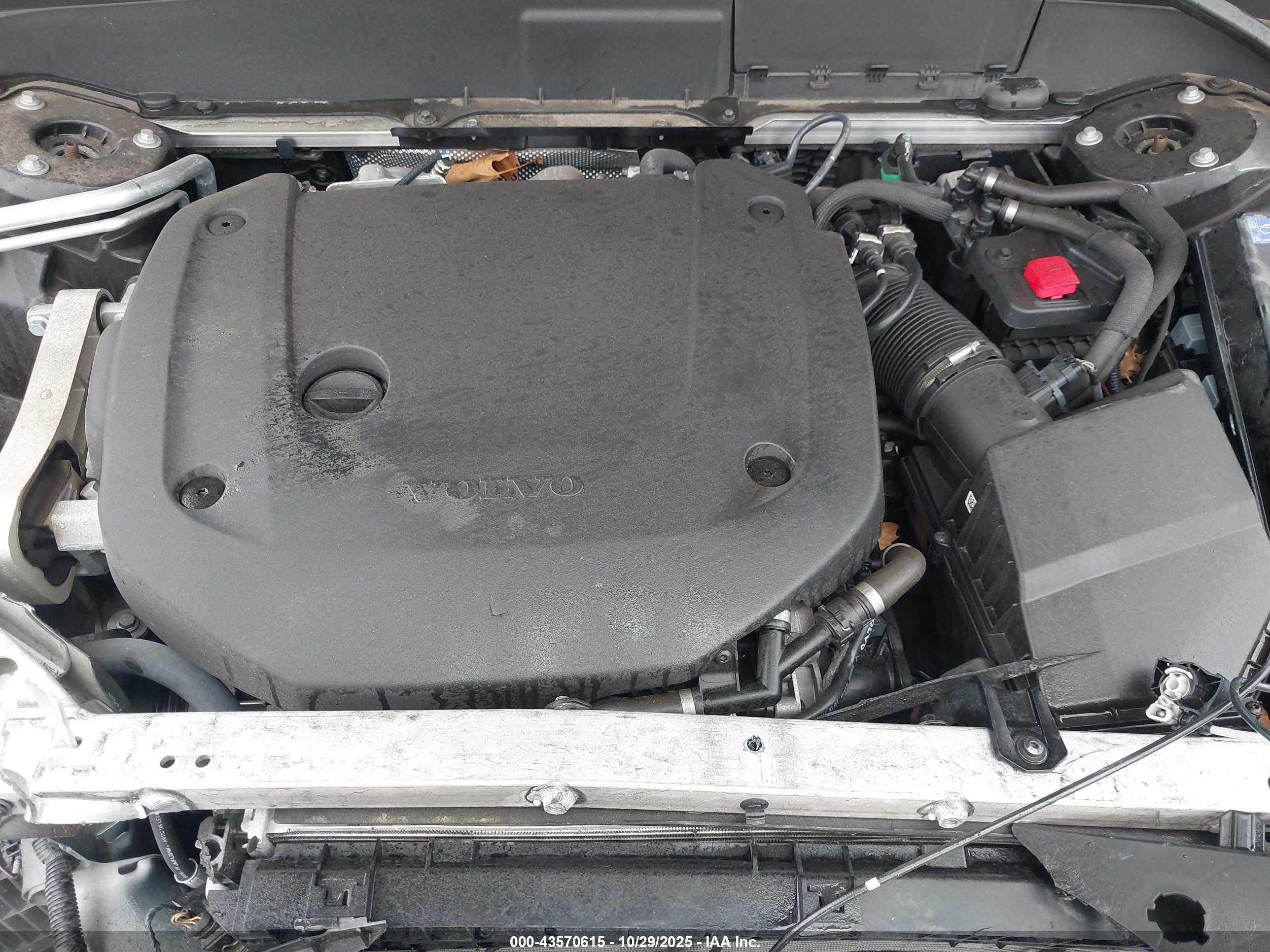 VOLVO XC90 image 10