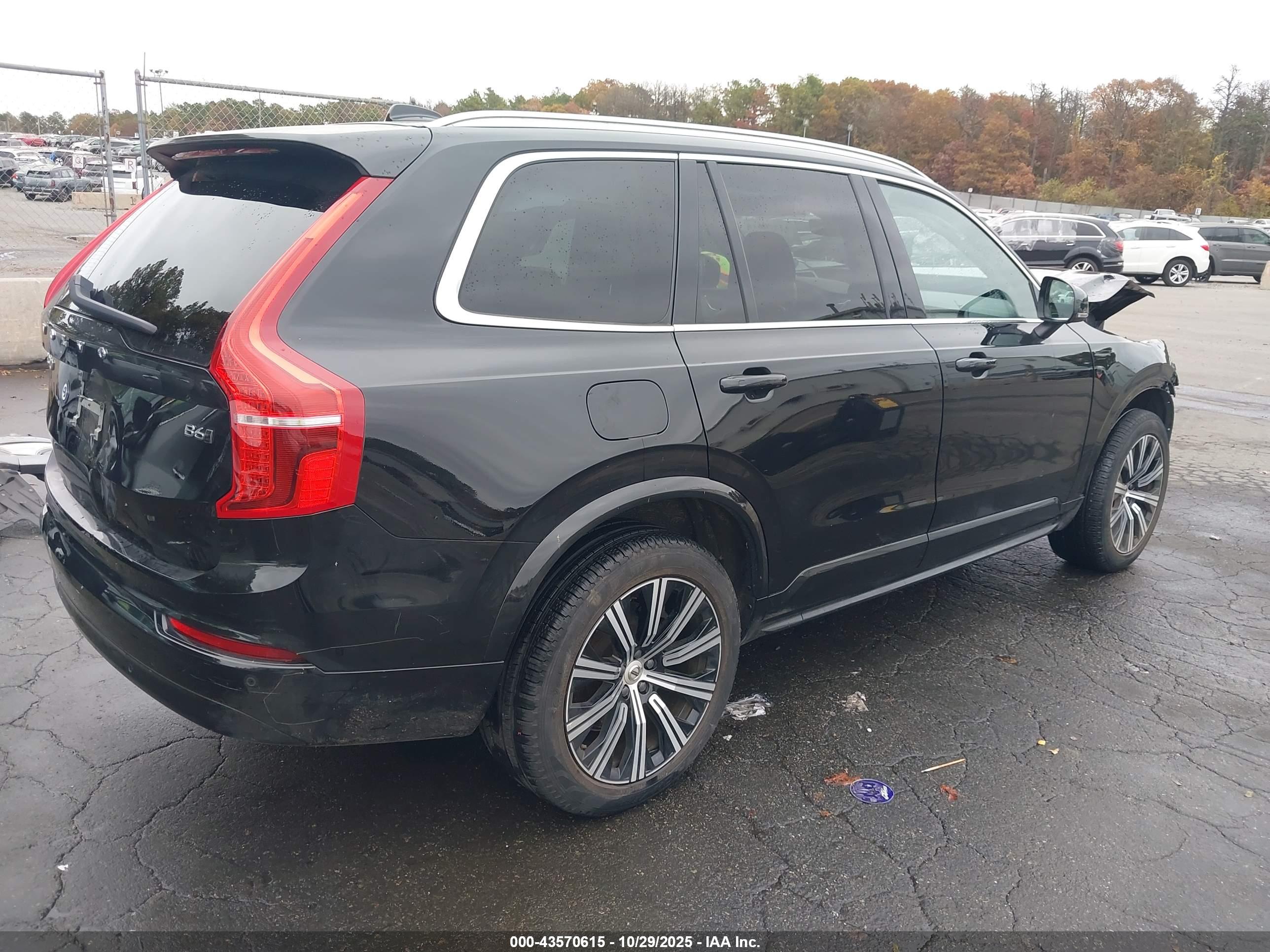 VOLVO XC90 image 4