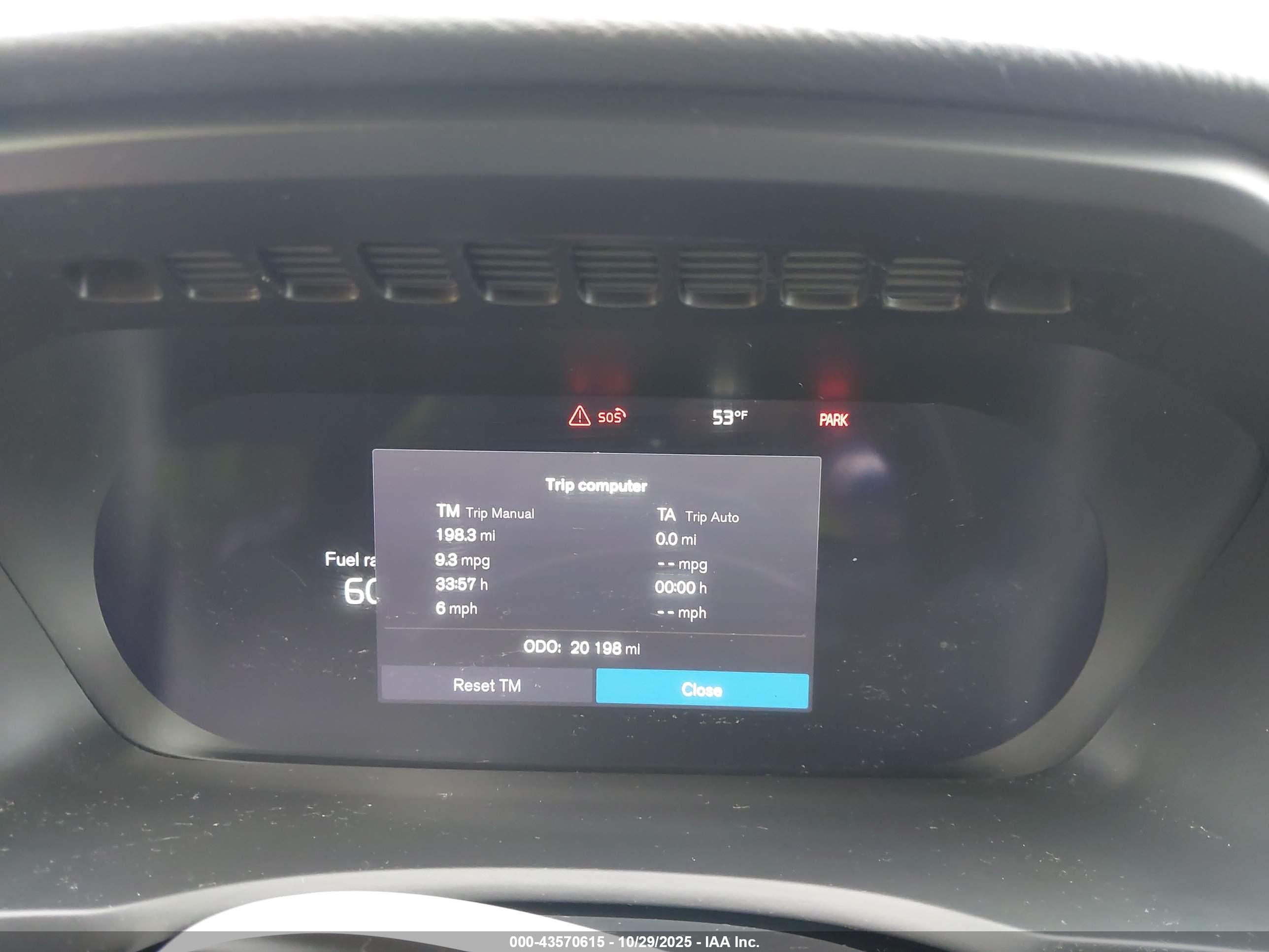 VOLVO XC90 image 7